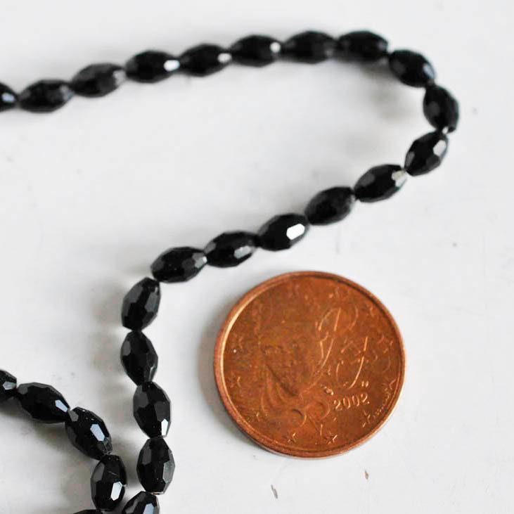 Gingerlily Perles verre noir grain de riz 6mm fil de 70