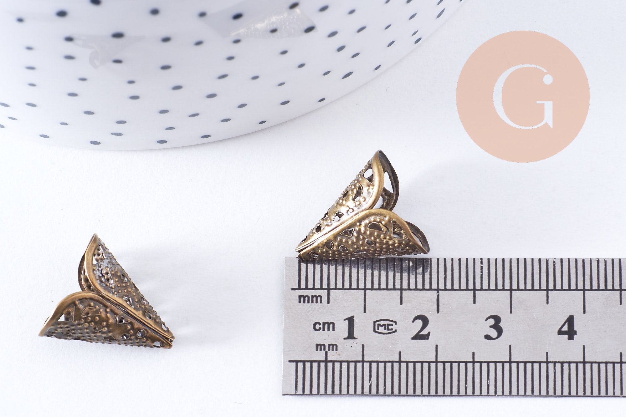 Gingerlily Cônes collerettes bronze dentelle 18mm x20