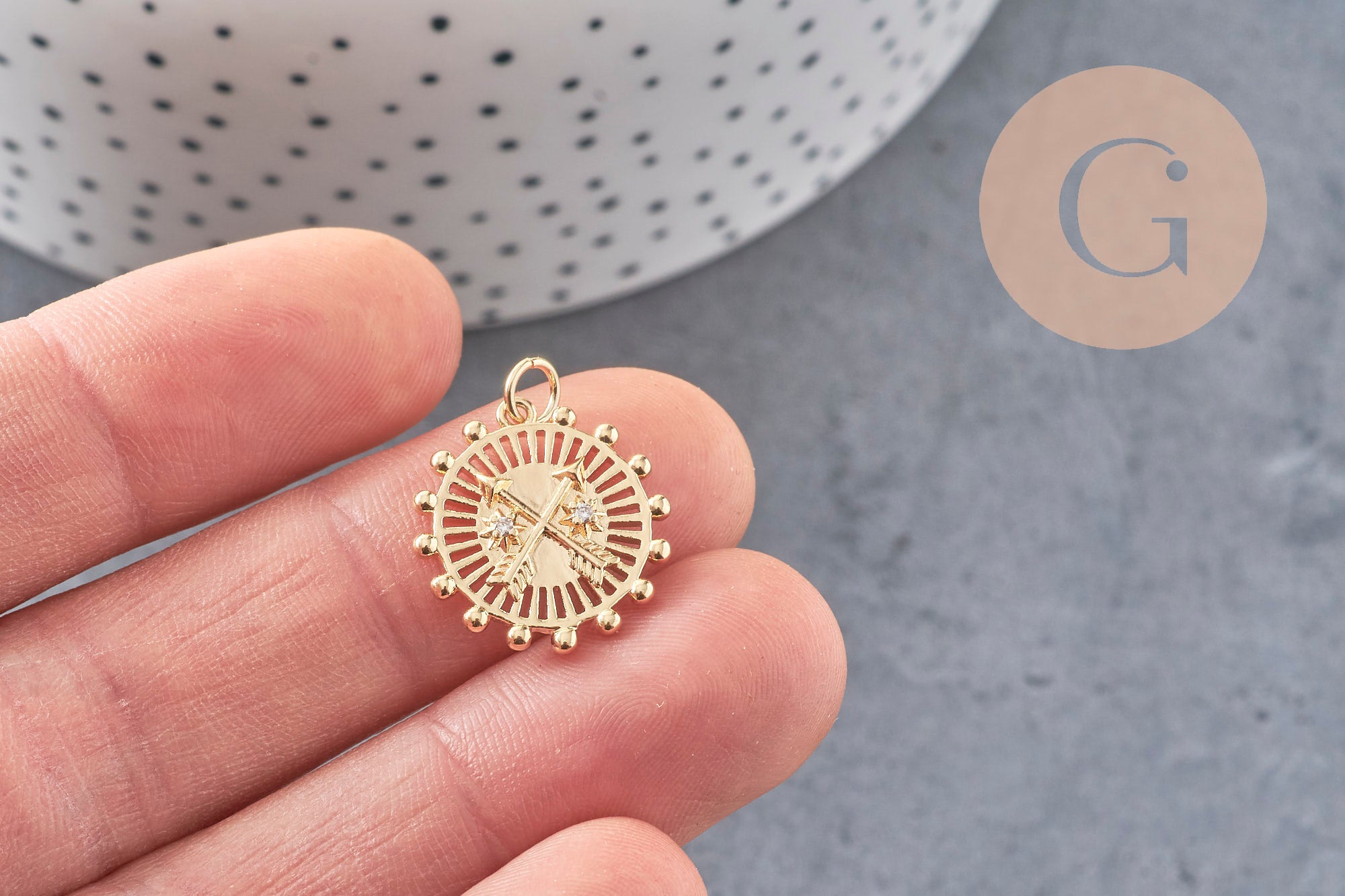 Gingerlily G3556 médaille soleil zircons doré 18,5 mm