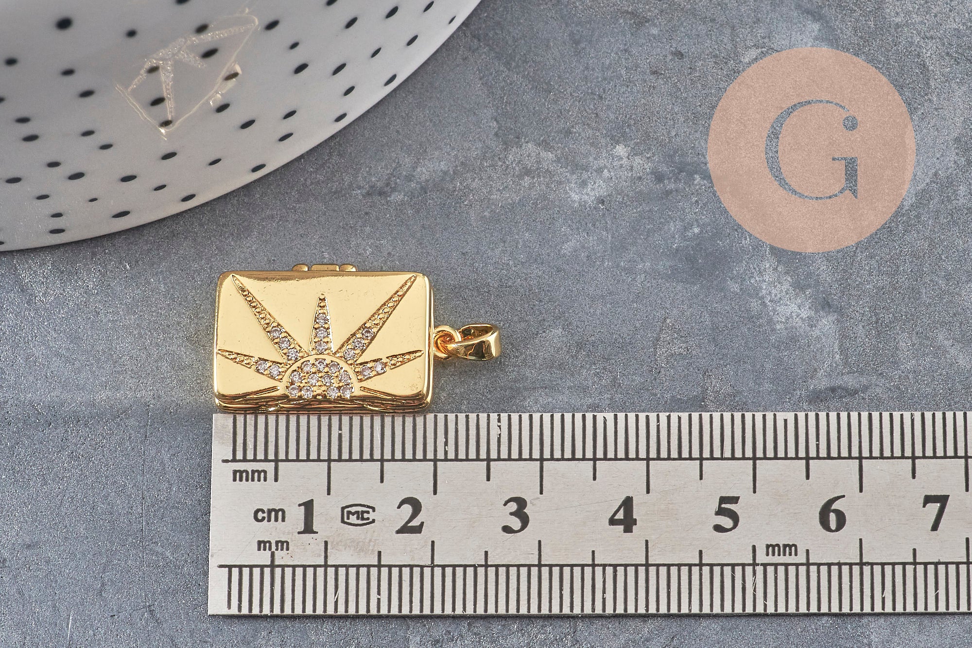 Gingerlily G11042 Pendentif locket rectangle doré 18K zircon