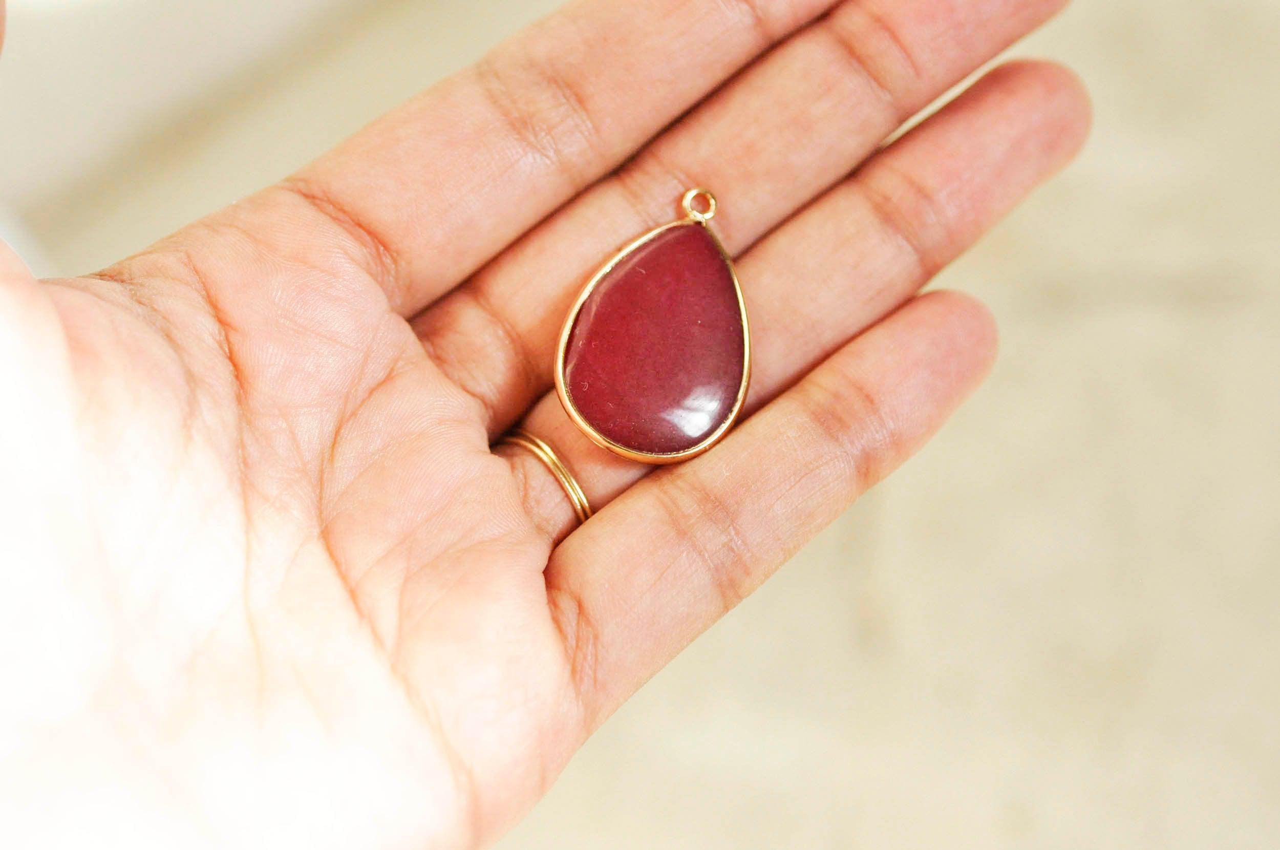 Gingerlily Pendentifs goutte jade bordeaux doré 35 mm, x1