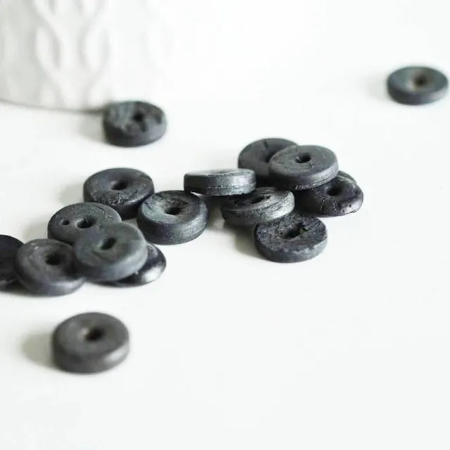 Gingerlily perles disque coco noir 12mm les 50