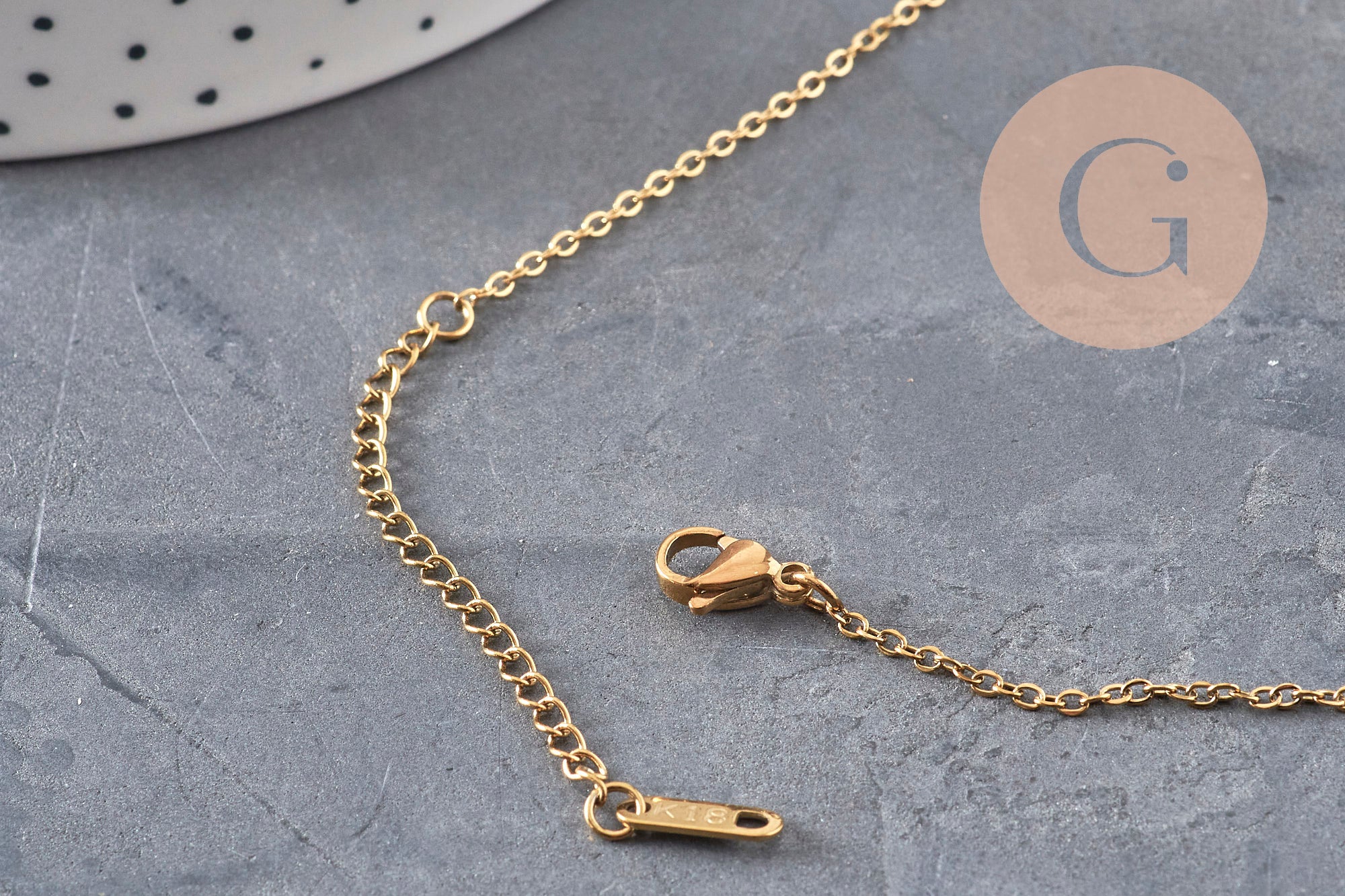 Gingerlily Bijoux personnalisés G11076 collier locket lune étoiles doré