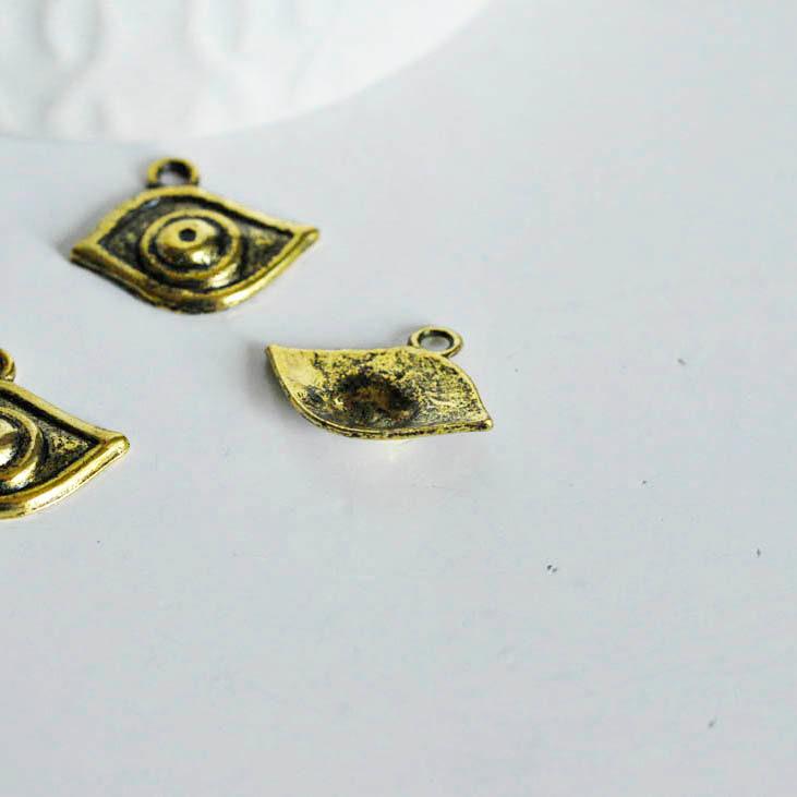 Gingerlily Pendentifs G718 pendentif oeil doré vieil or x10