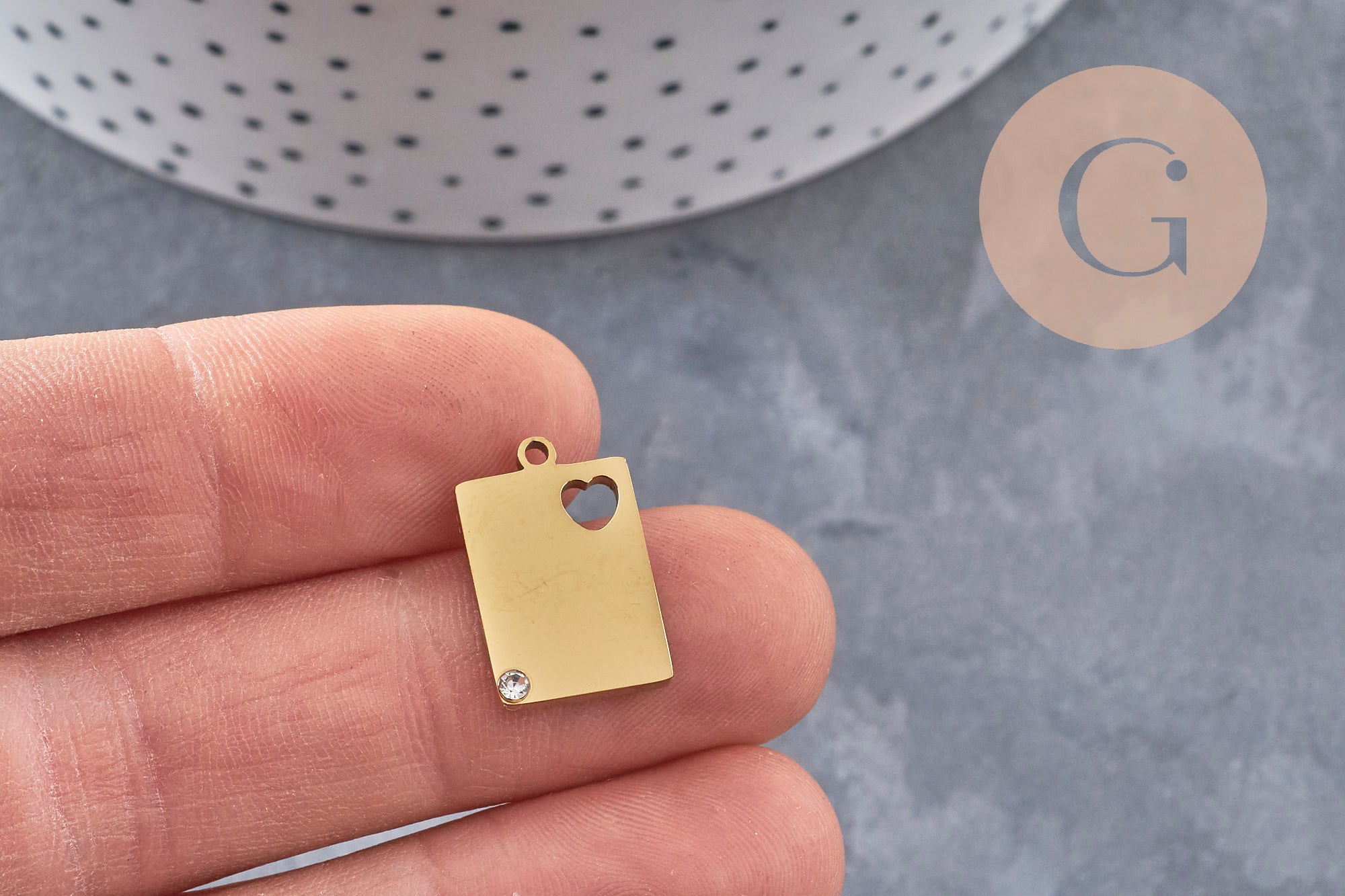Gingerlily Pendentif rectangle coeur acier doré zircon 18,5 mm