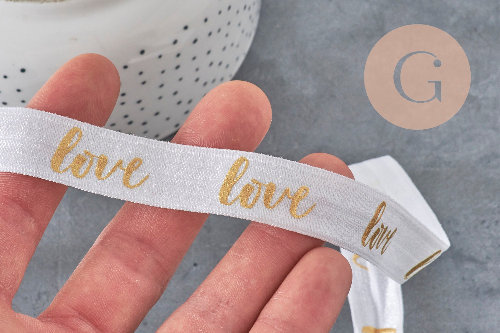 Gingerlily Ruban élastique LOVE blanc or 16mm 1m