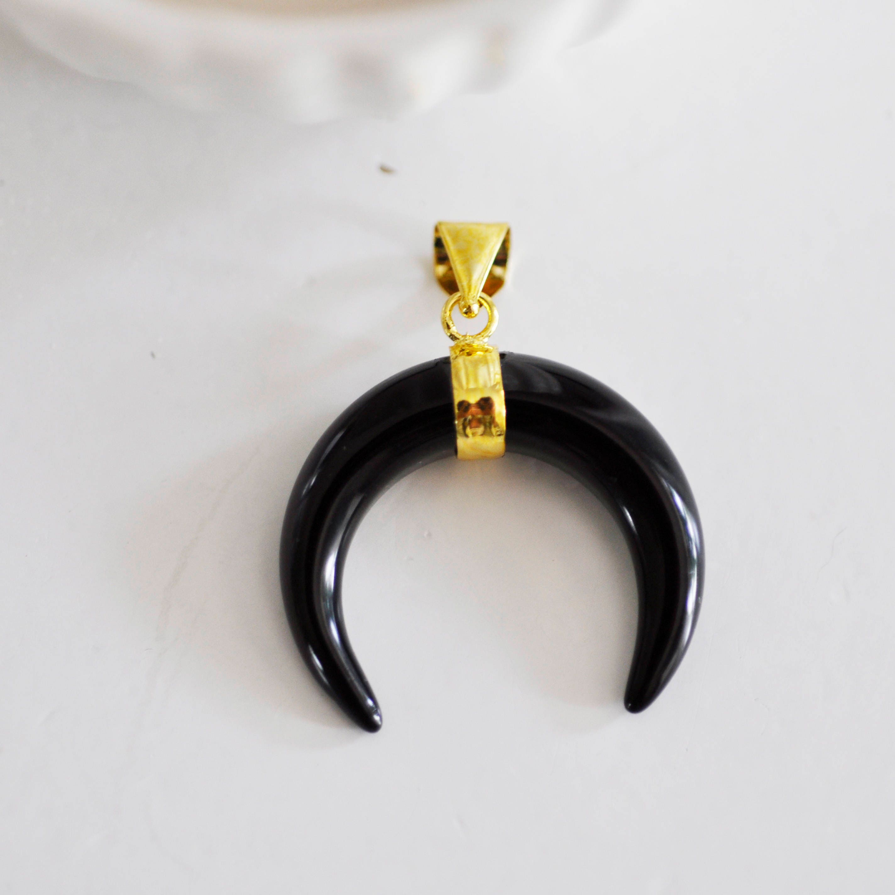 Gingerlily pendentif lune agate noire G837 32mm