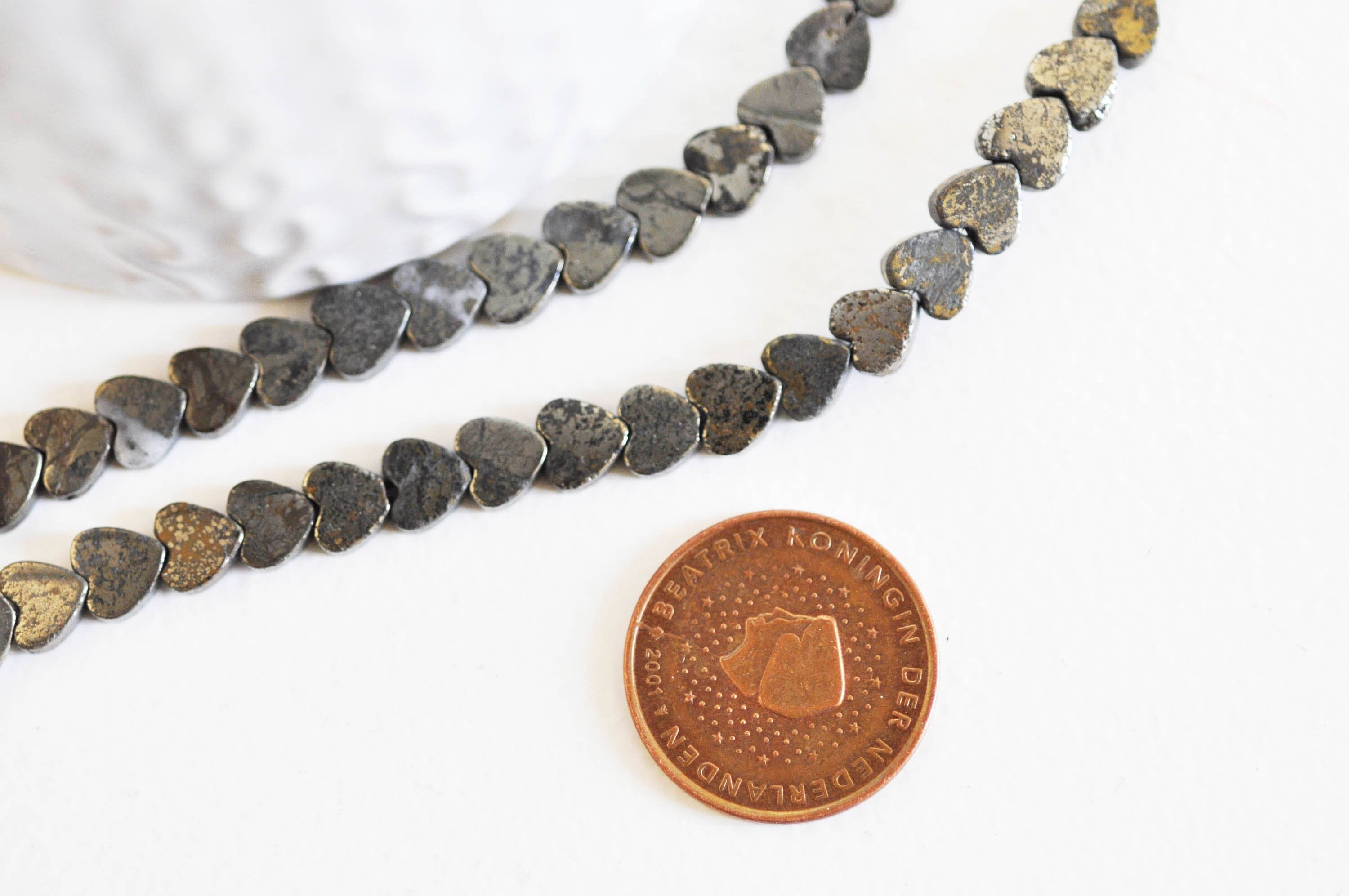Gingerlily Perles pyrite cœur 6mm fil 70 perles G3408