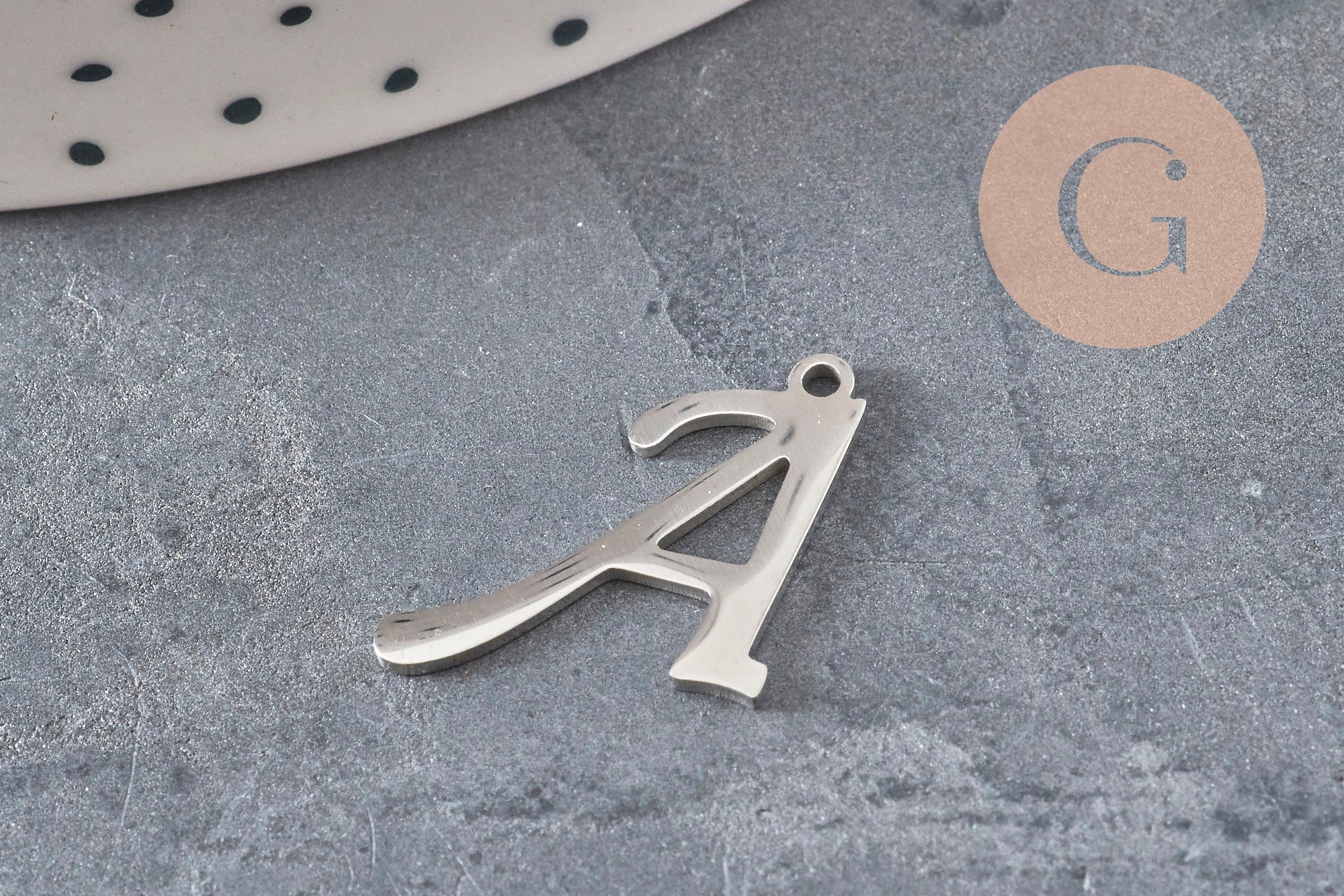 Gingerlily Pendentifs Lettre Initiale Acier Platine 20.5mm