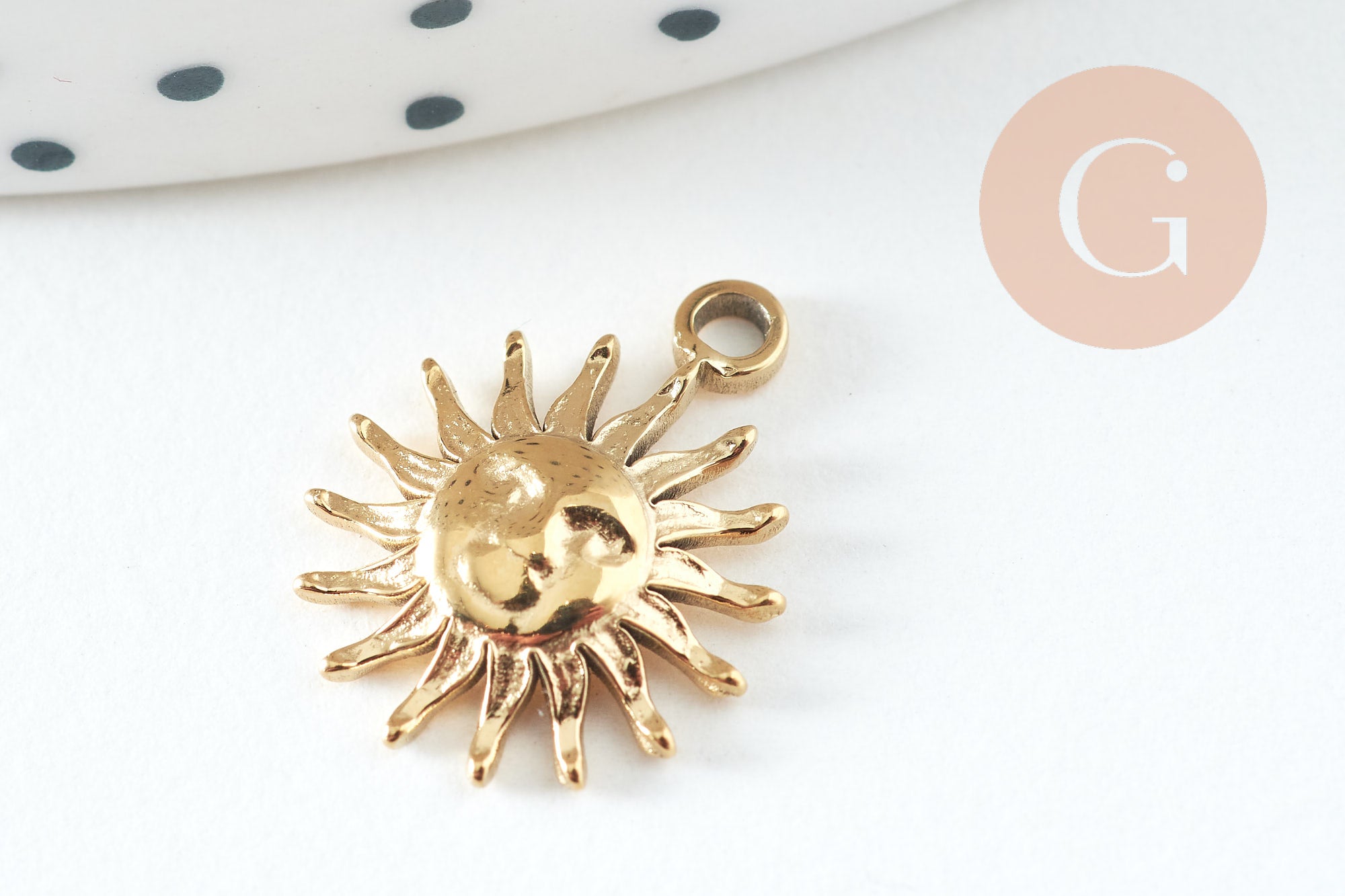 Gingerlily pendentif soleil acier doré 14,5mm x1 G10734