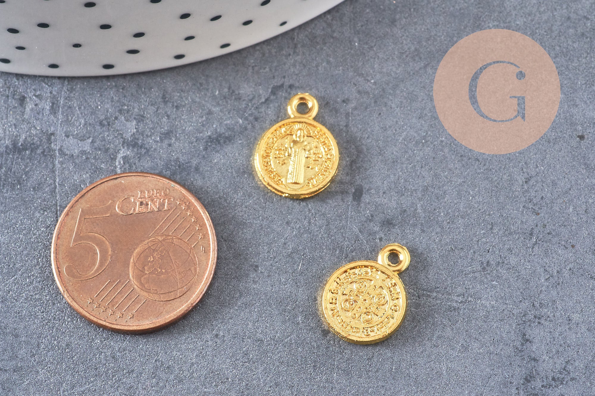 Gingerlily G1623 pendentif médaille Saint Benoit doré 14mm x10
