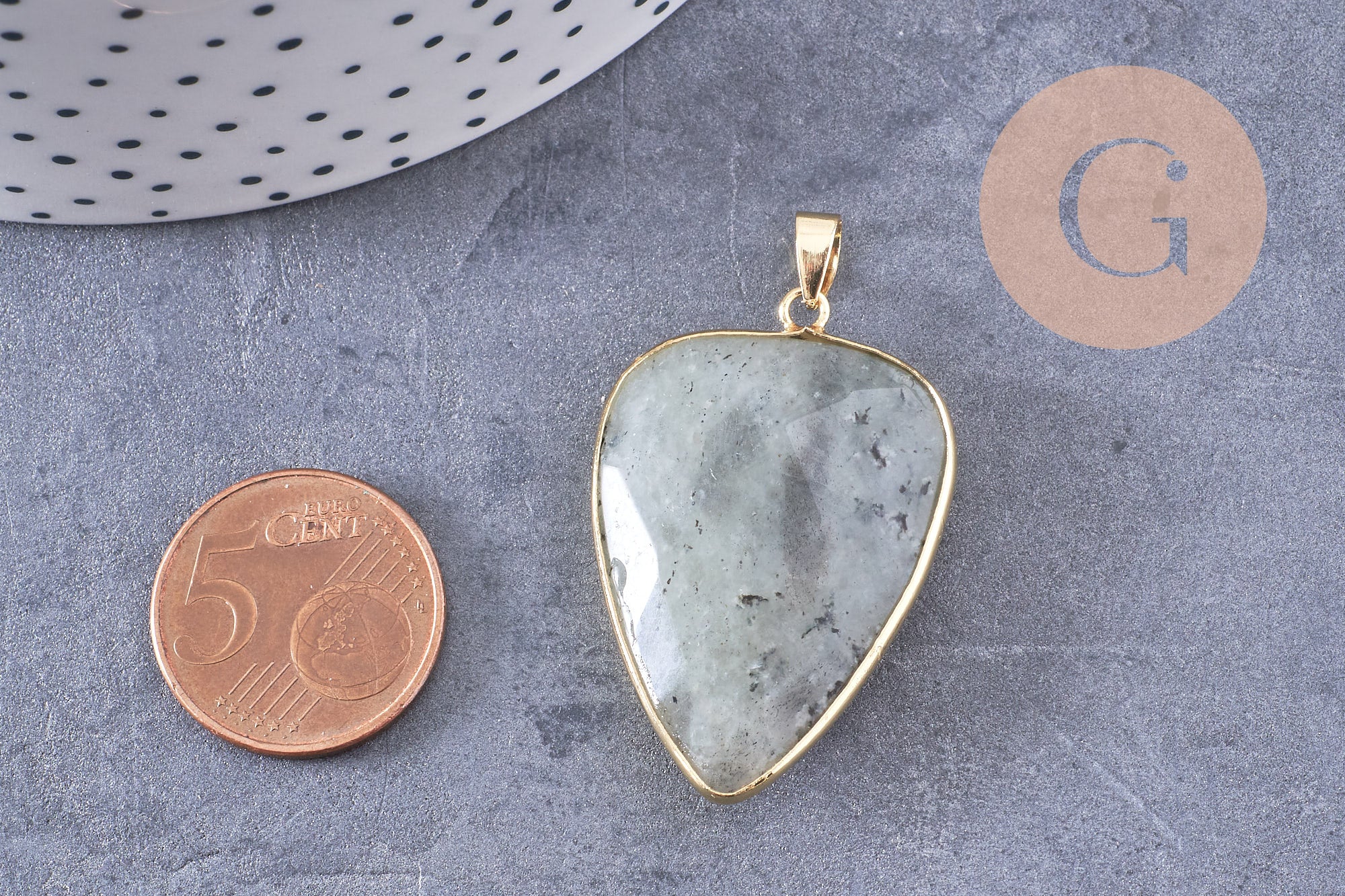 Gingerlily Pendentif ovale G2516 labradorite naturelle laiton doré 40mm
