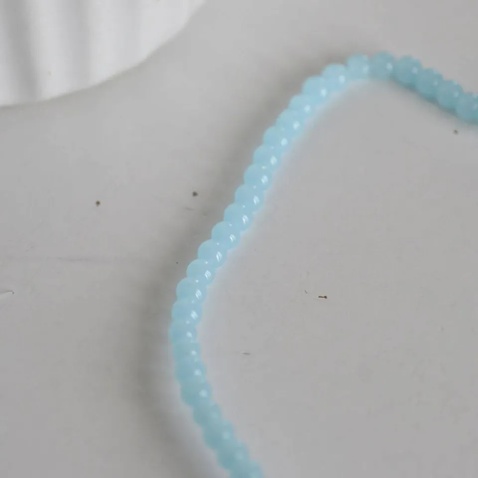 Gingerlily Perles DIY G861 perle ronde verre bleu 4mm fil 80 perles