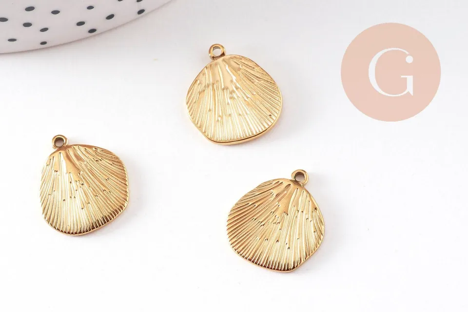 Gingerlily Pendentif coquillage feuille acier doré 18mm x1