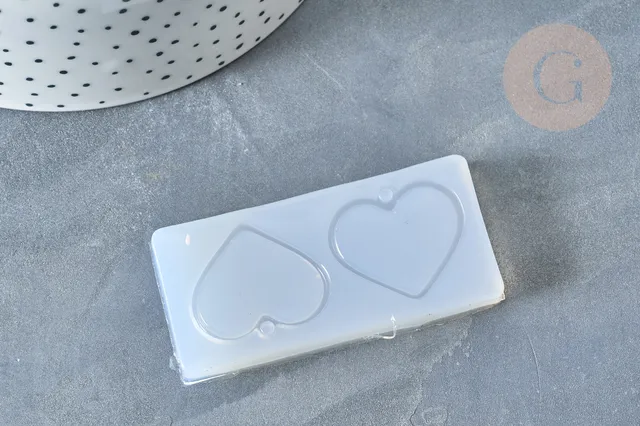Gingerlily G7990 moule silicone cœur résine pendentif 63mm x1