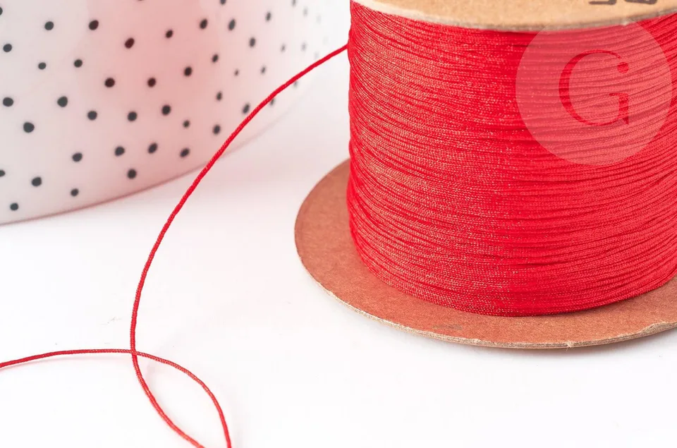 Gingerlily Fil de jade nylon rouge 0.4mm 1m