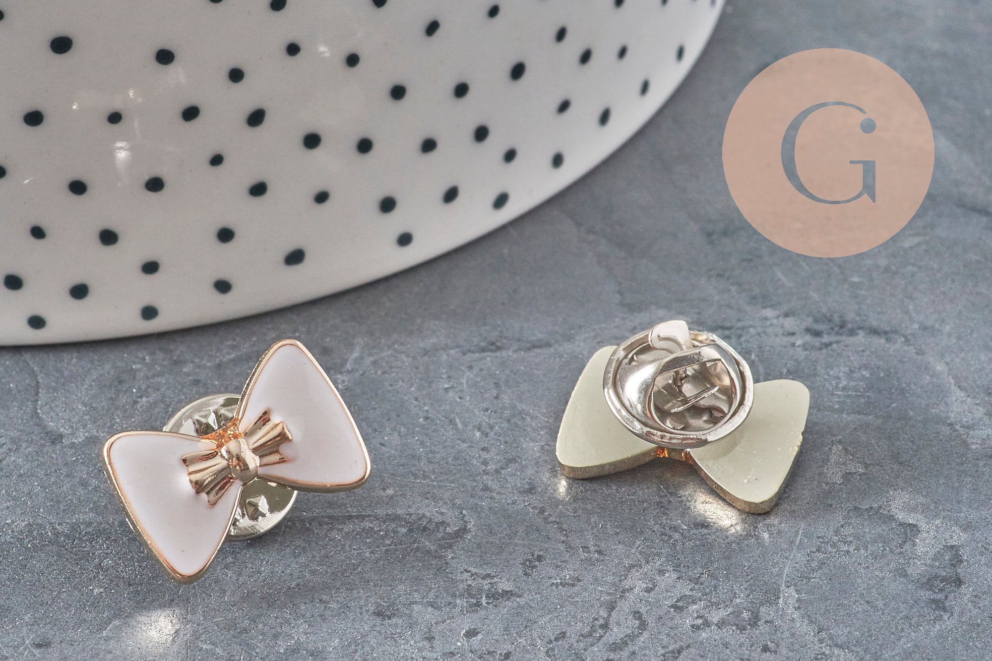 Gingerlily G11331 broche pin's nœud blanc doré 18,5 mm x1