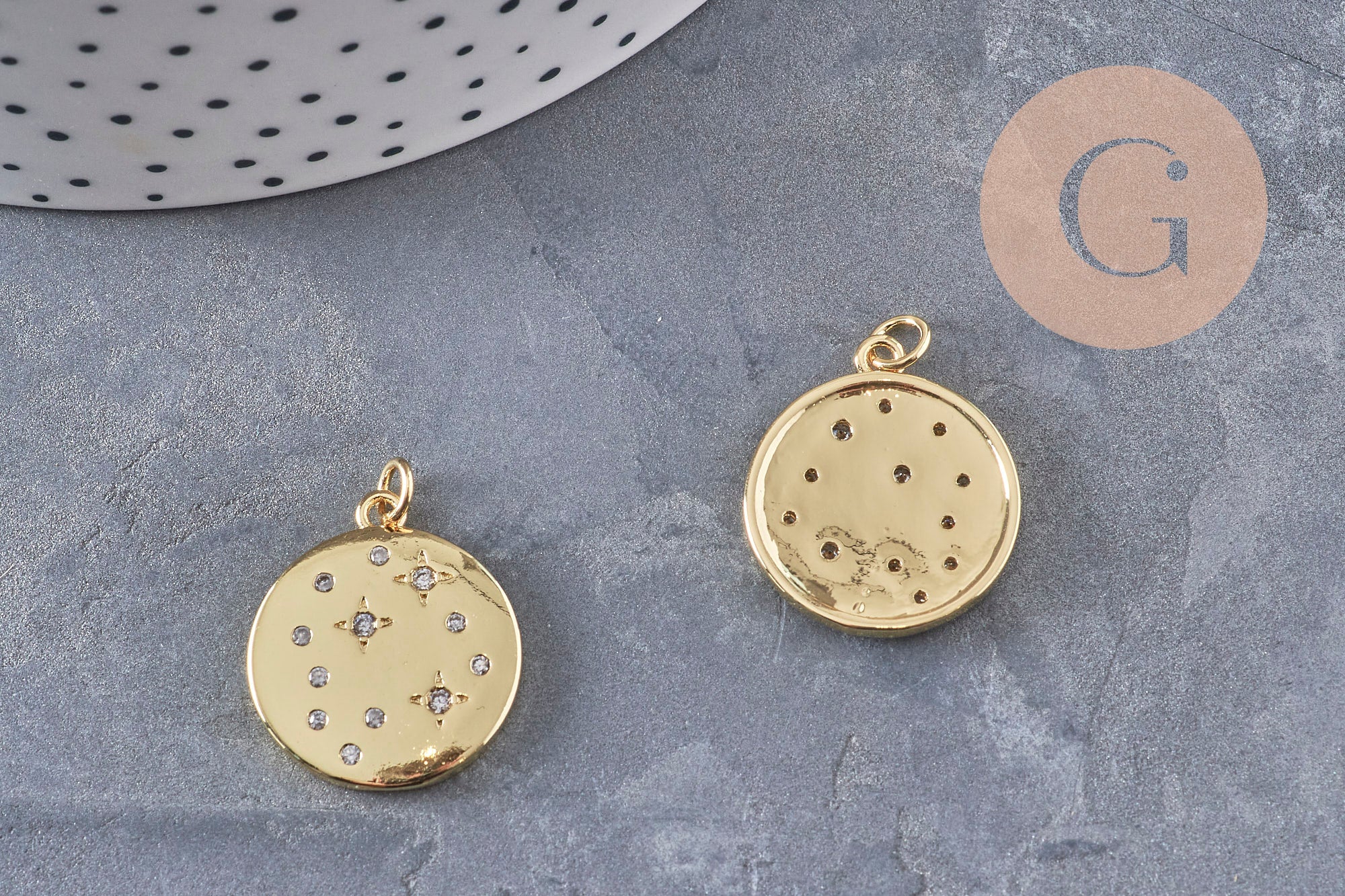 Gingerlily Pendentif rond laiton doré 18K zircons G10976 23mm x1