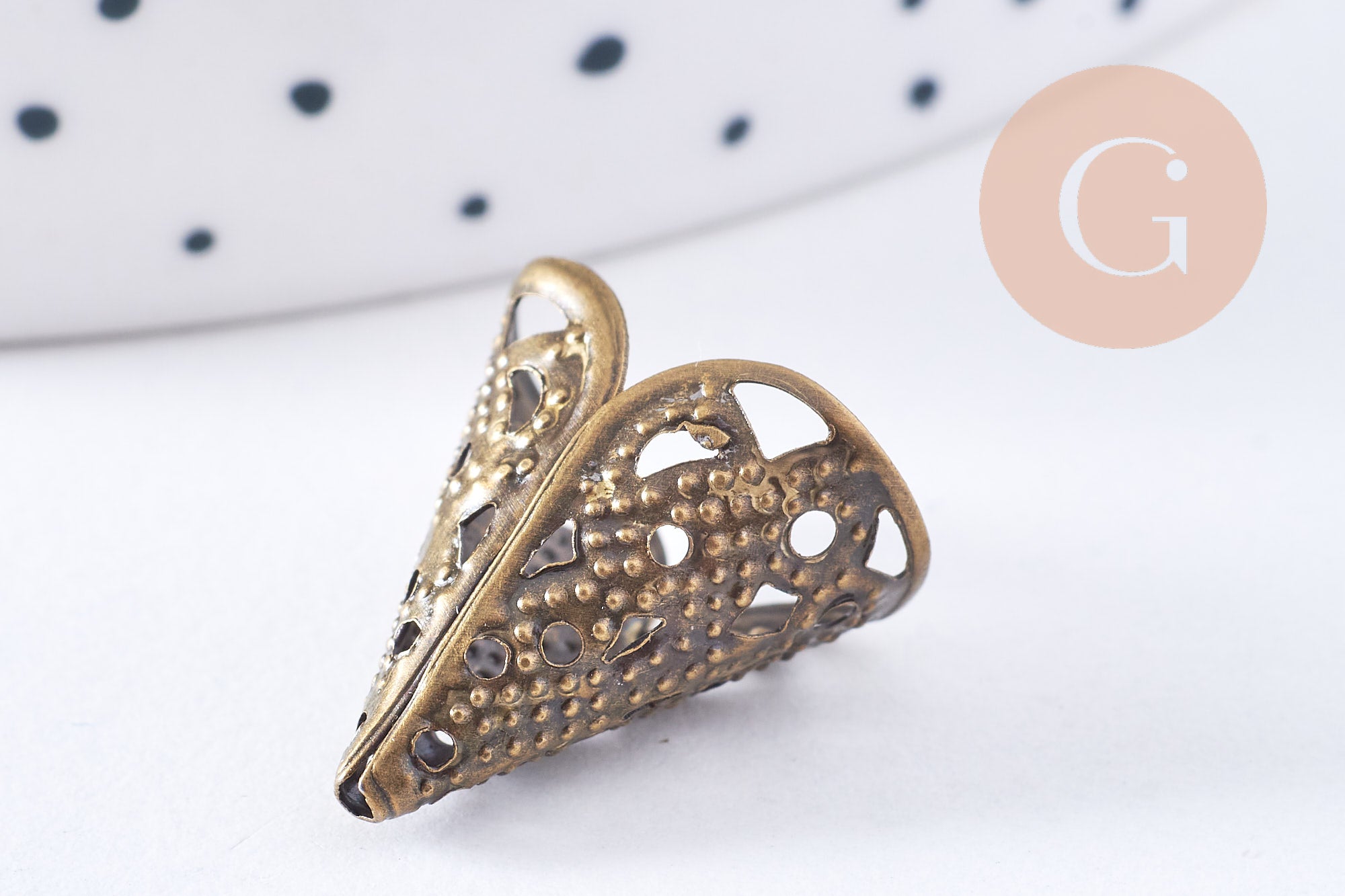 Gingerlily Cônes collerettes bronze dentelle 18mm x20