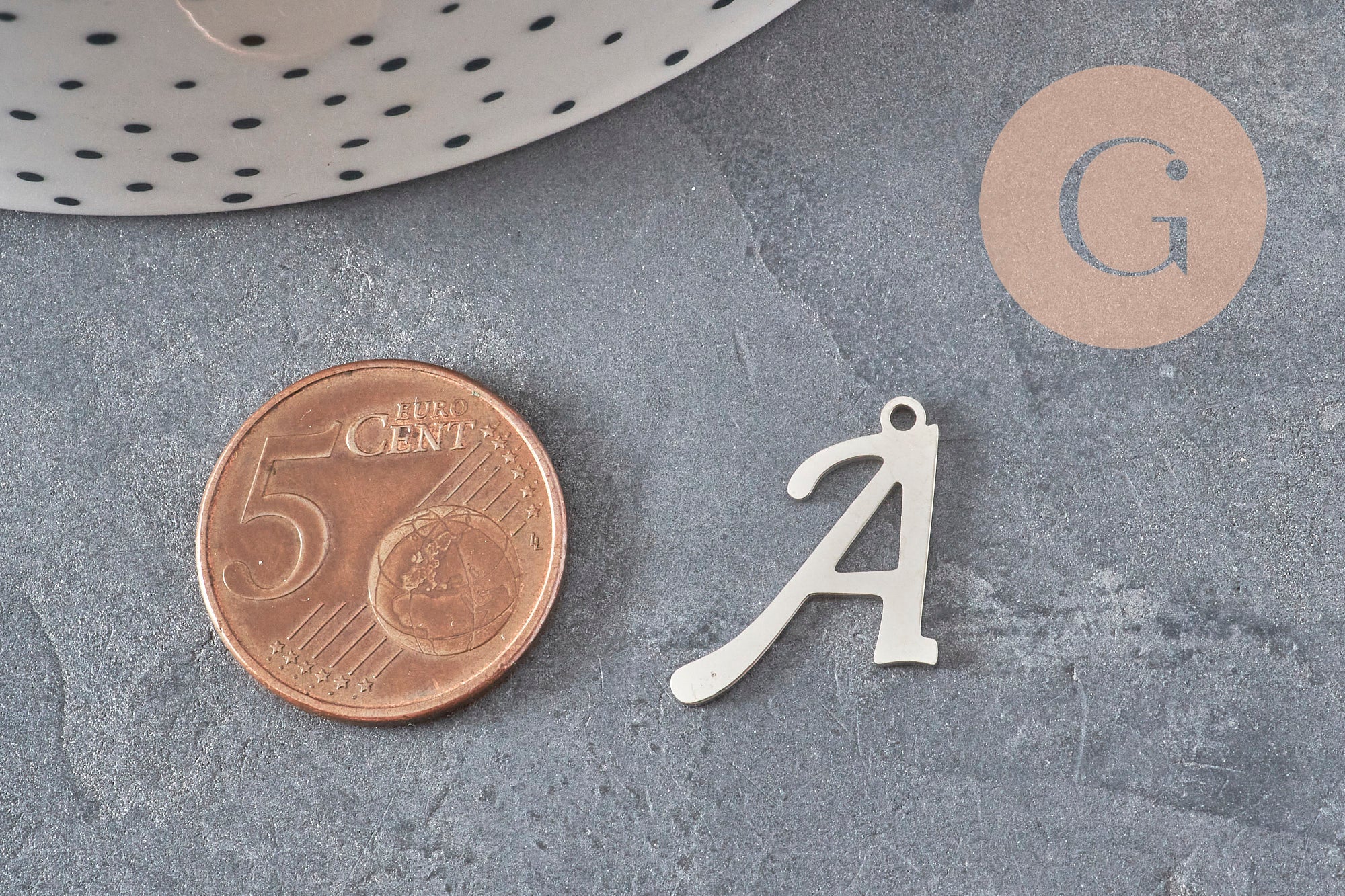 Gingerlily Pendentifs Lettre Initiale Acier Platine 20.5mm