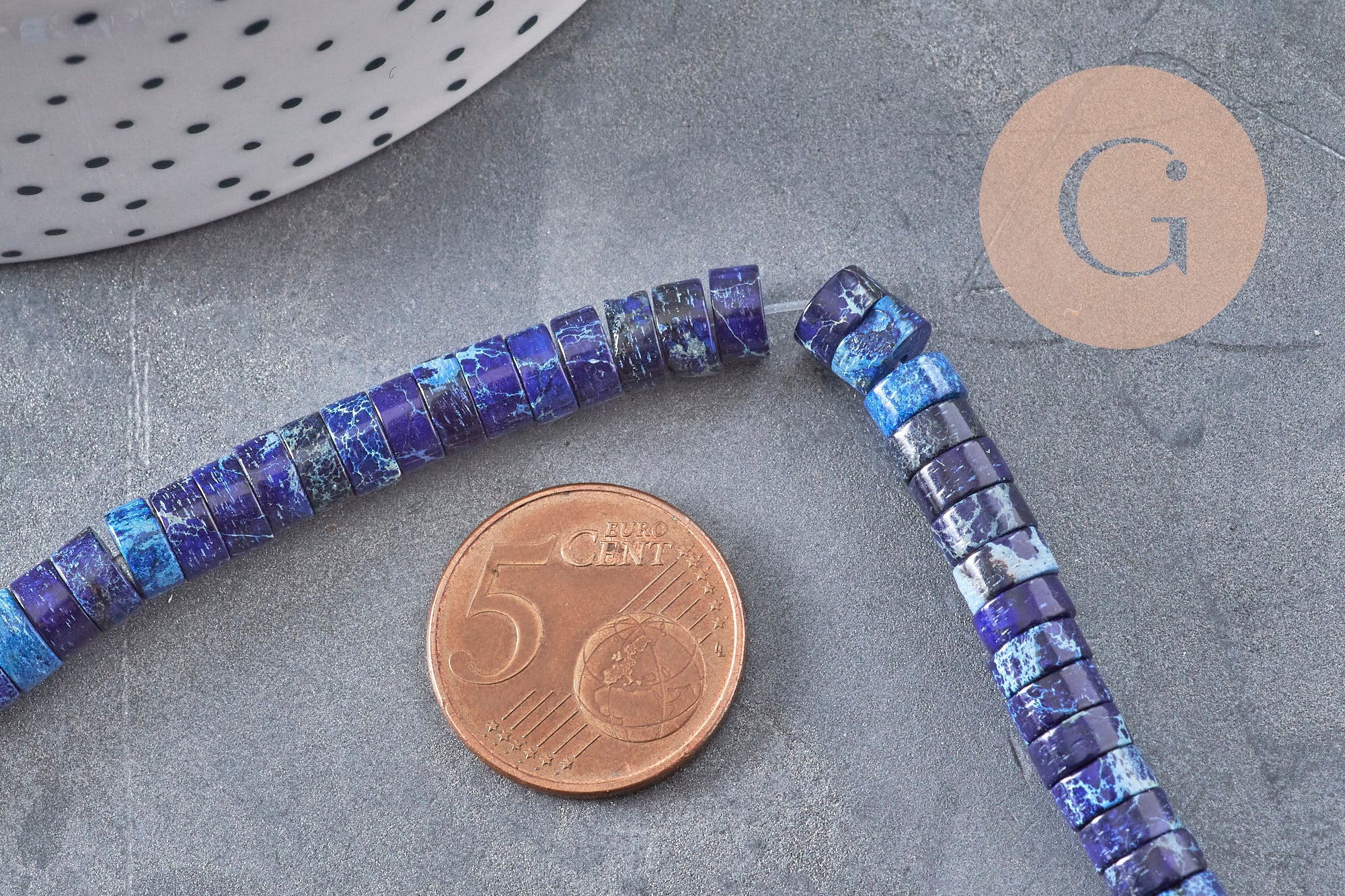 Gingerlily Perles heishi jaspe G5531 bleu impérial fil 40cm