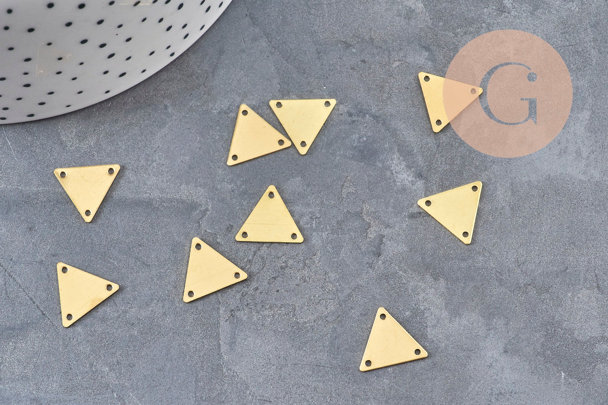 Gingerlily Pendentifs Breloque triangle laiton brut 14mm x10