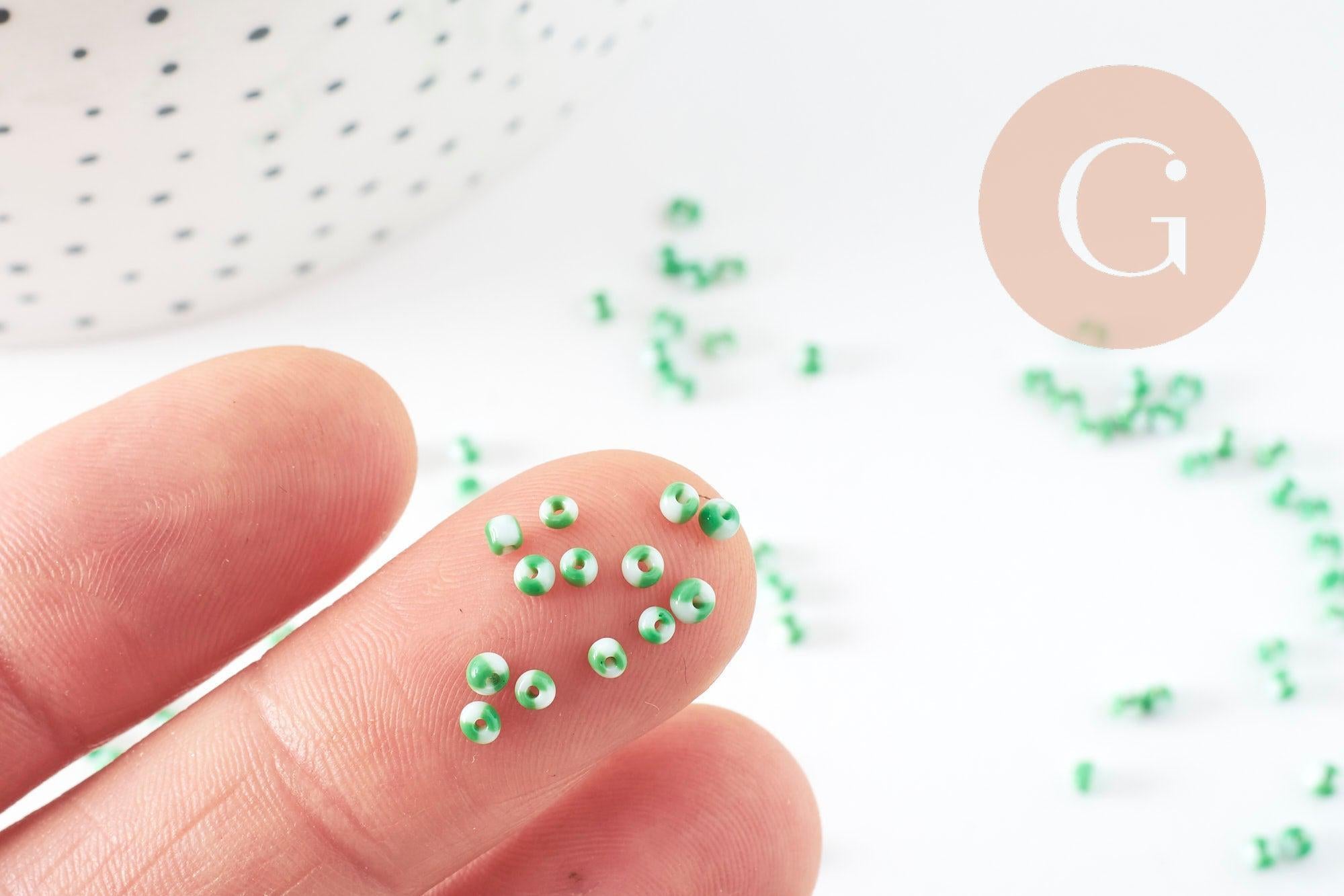 Gingerlily perles rocaille rayé vert blanc 2 mm 10 g