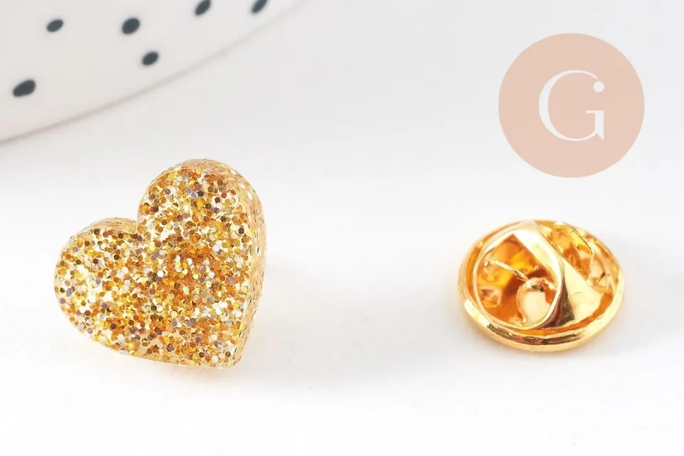 Gingerlily Broche pins coeur plexiglas doré paillettes 20mm