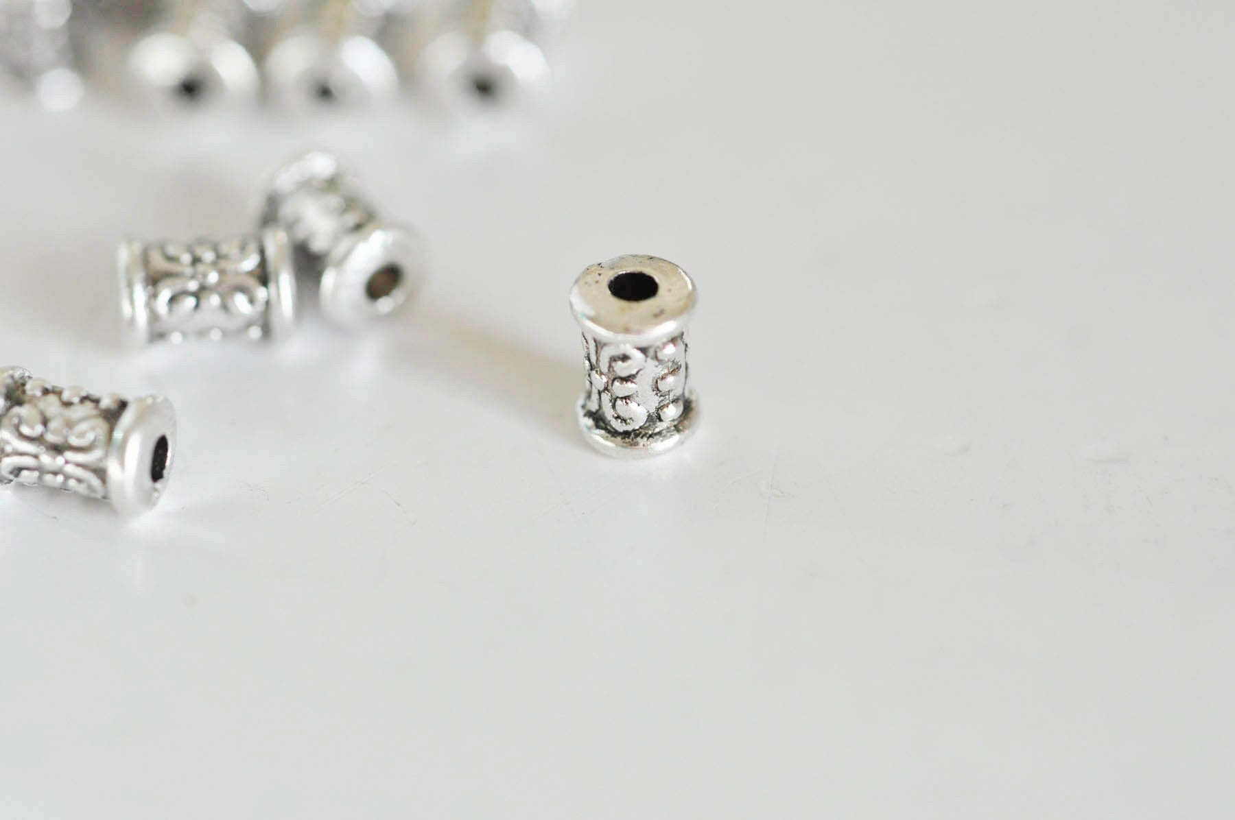 Gingerlily perle tube argent gravé 7mm x10