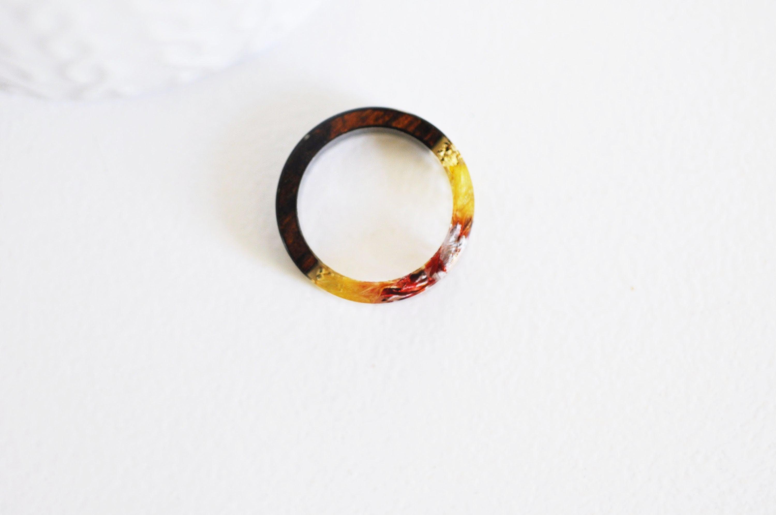 Gingerlily Bague ébène résine fleur jaune 17.5mm x1