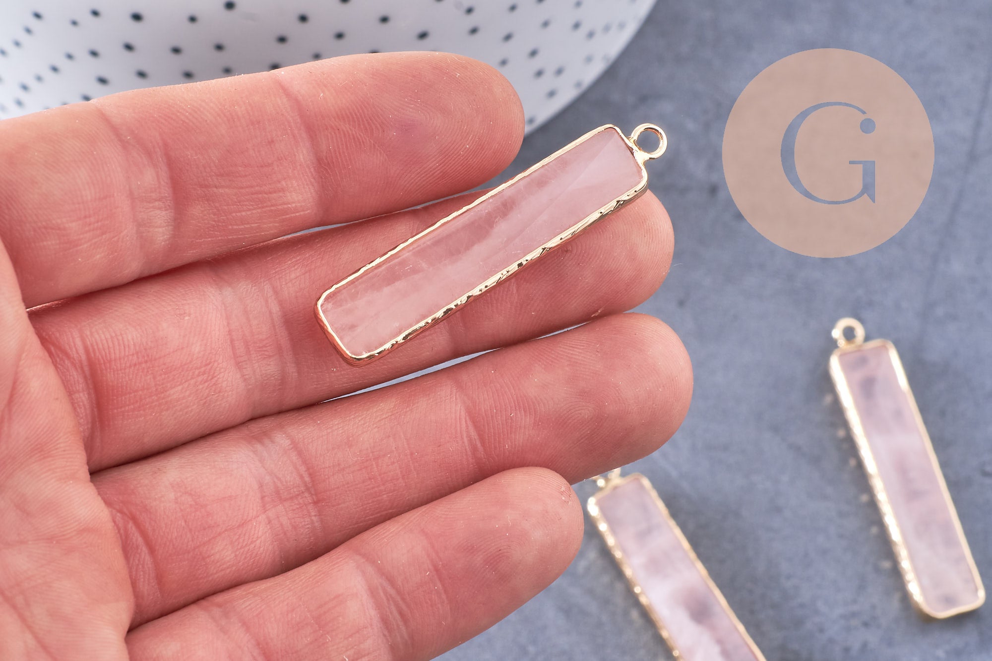 Gingerlily Pendentif rectangle quartz rose 46,5 mm doré x1