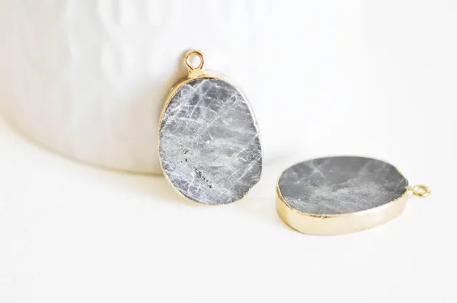 Gingerlily Pendentif ovale labradorite naturelle 28 mm x1
