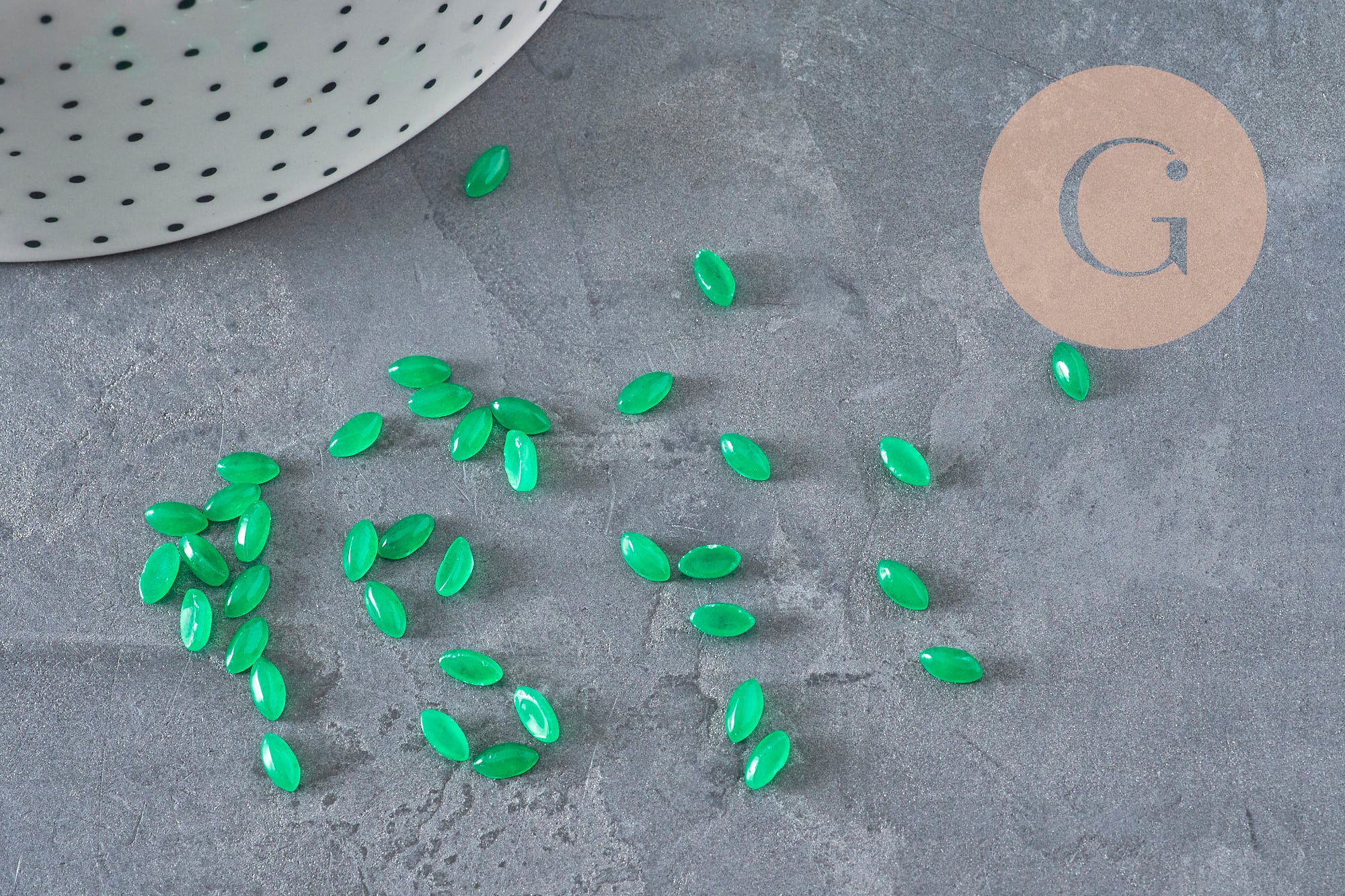 Gingerlily G11242 cabochon navette jade vert 6x3 mm