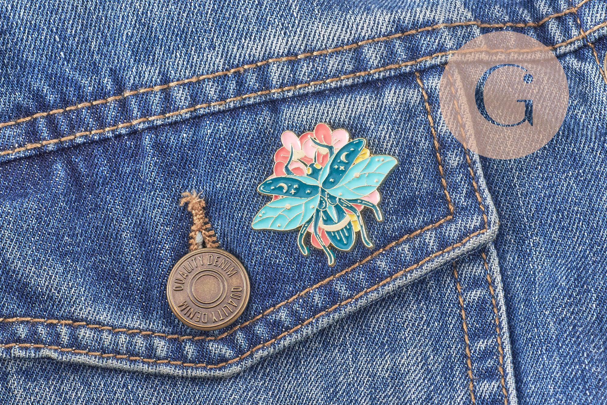 Gingerlily broche G9978 insecte émail zamac doré 34mm x1