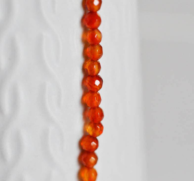 Gingerlily Perles pierre naturelle G5195 jade orange foncé 4mm fil 84