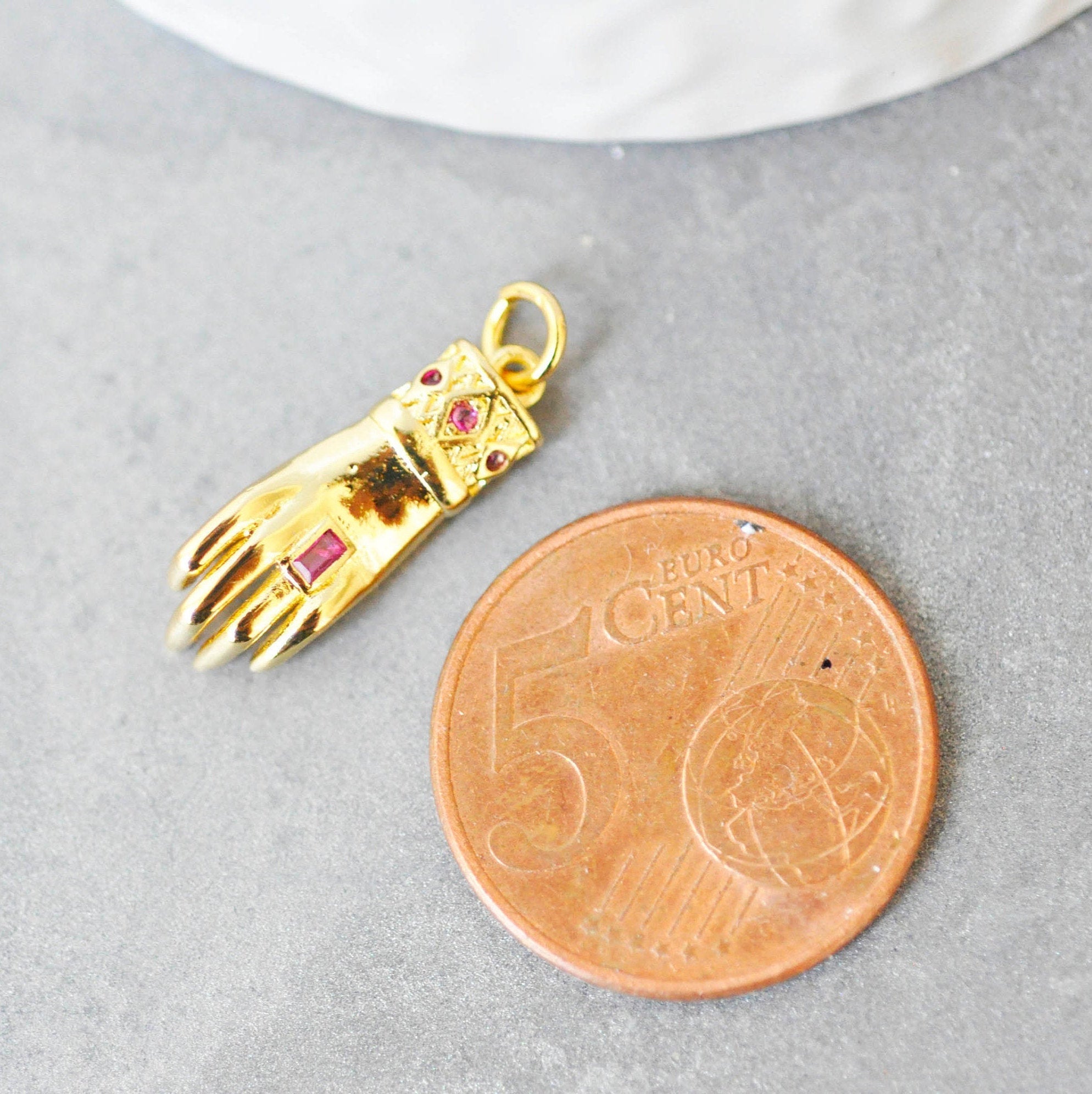 Gingerlily Pendentifs breloque main laiton doré zircon 20mm x1
