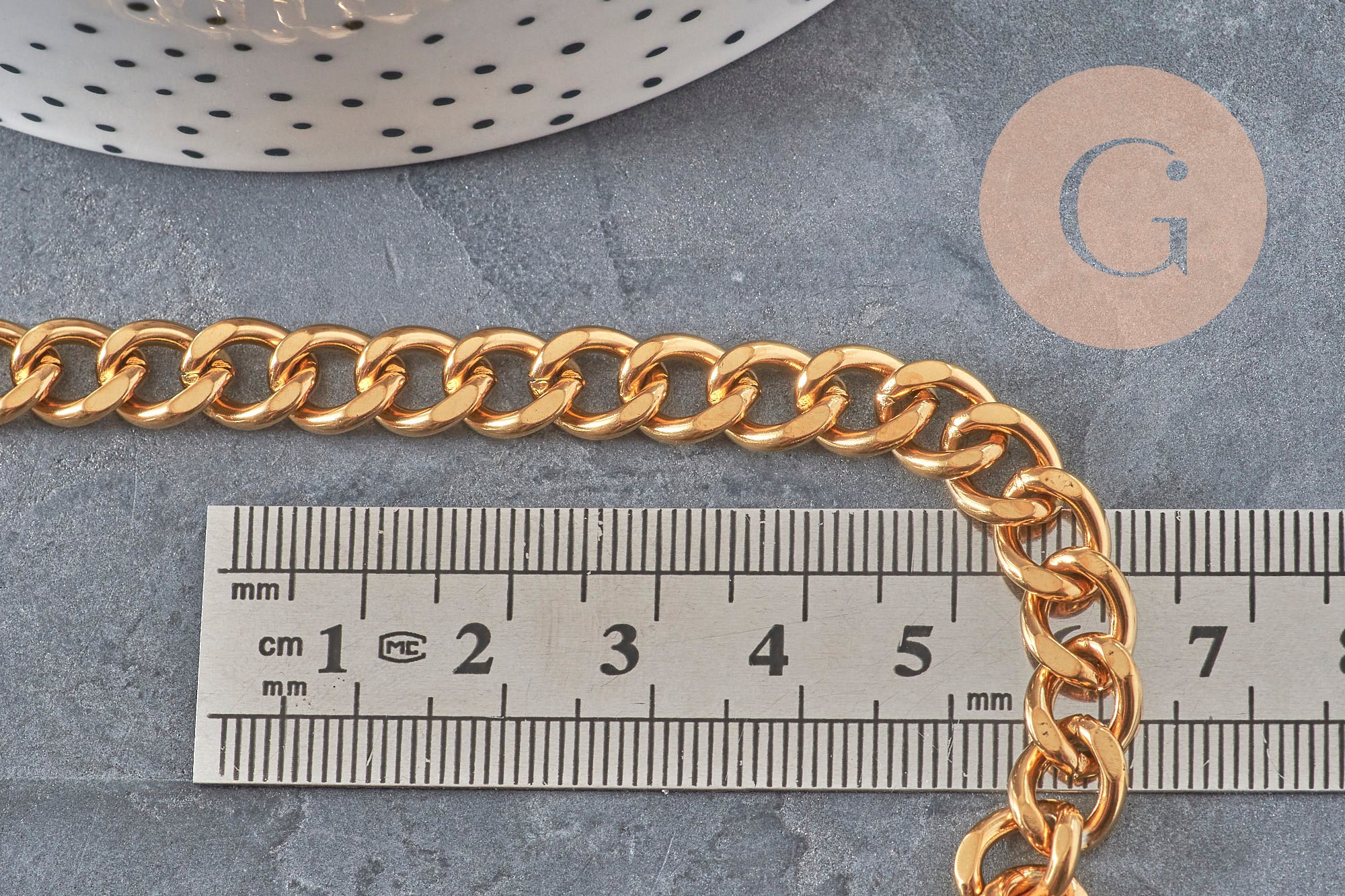 Gingerlily Chaînes Chaîne maille courbe dorée 10mm au mètre G11232