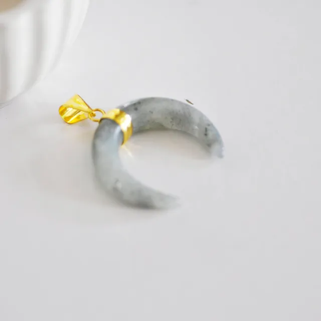 Gingerlily Pendentifs Pendentif lune labradorite 32mm x1