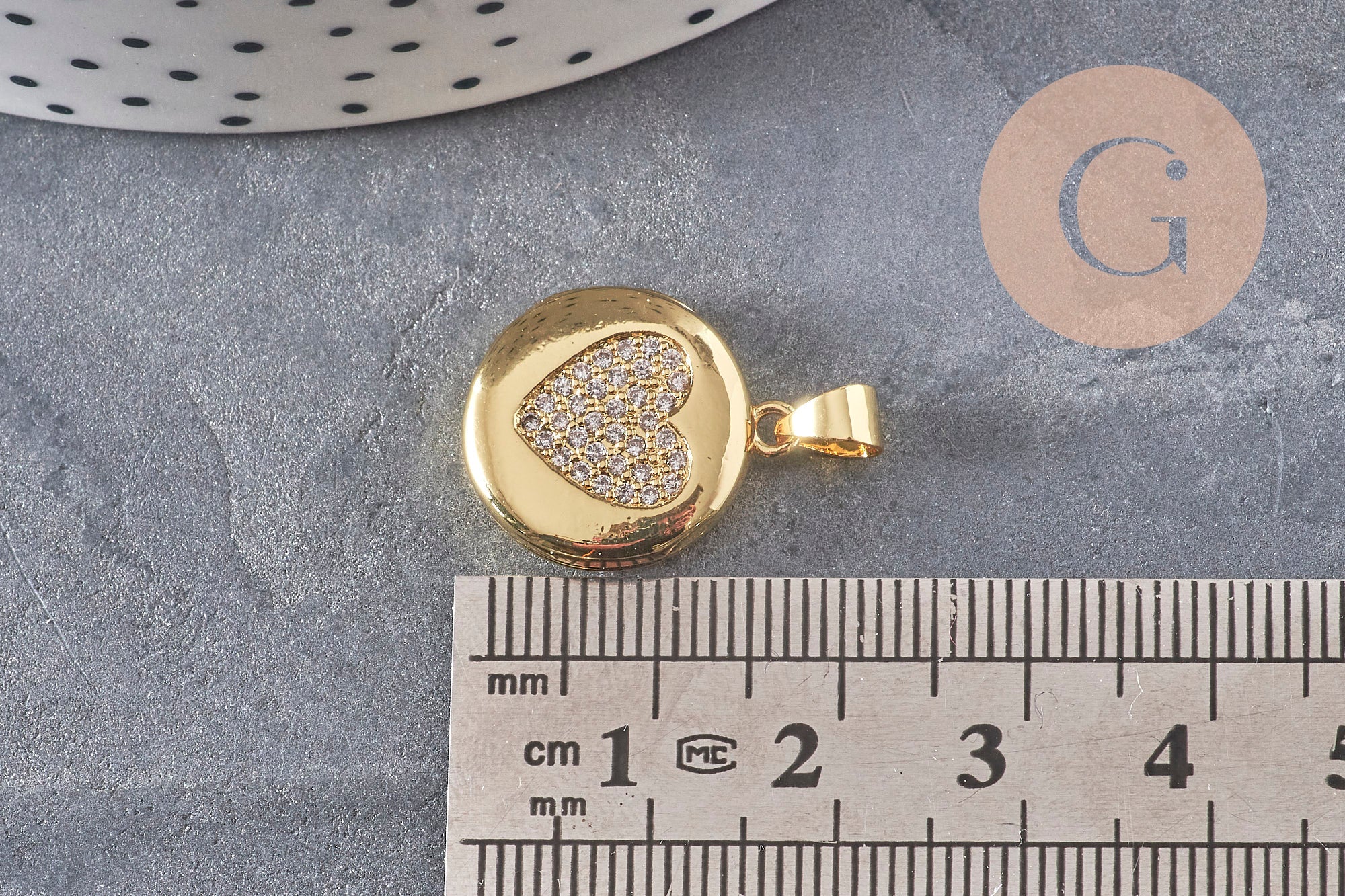 Gingerlily Pendentifs G11137 locket rond doré coeur zircons 23mm x1