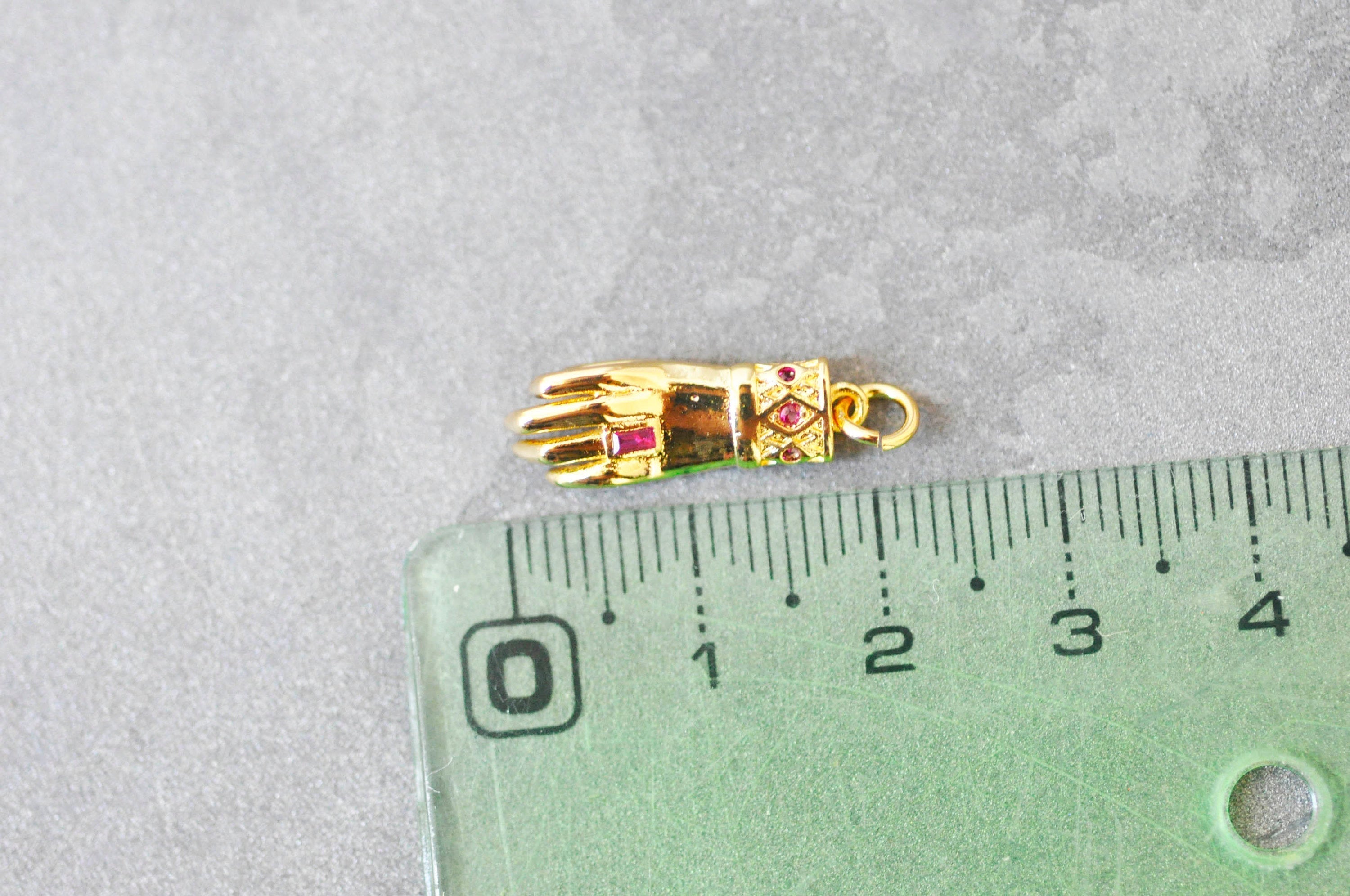 Gingerlily Pendentifs breloque main laiton doré zircon 20mm x1