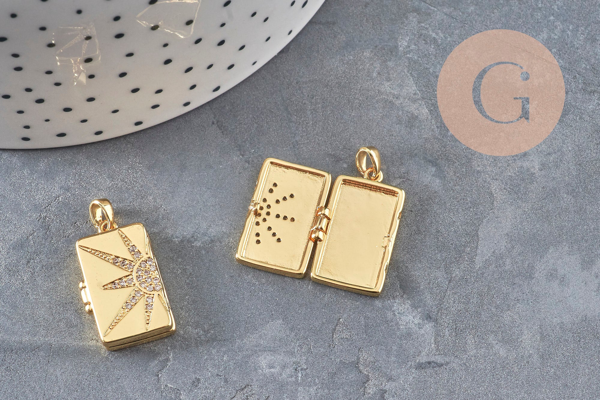 Gingerlily G11042 Pendentif locket rectangle doré 18K zircon