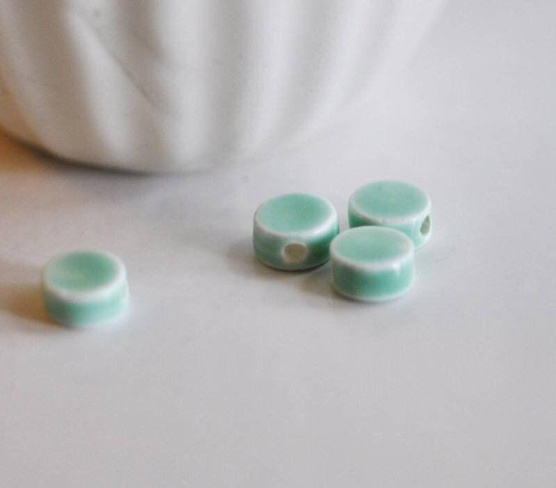 Gingerlily Perles porcelaine turquoise 13mm x10 émaillée