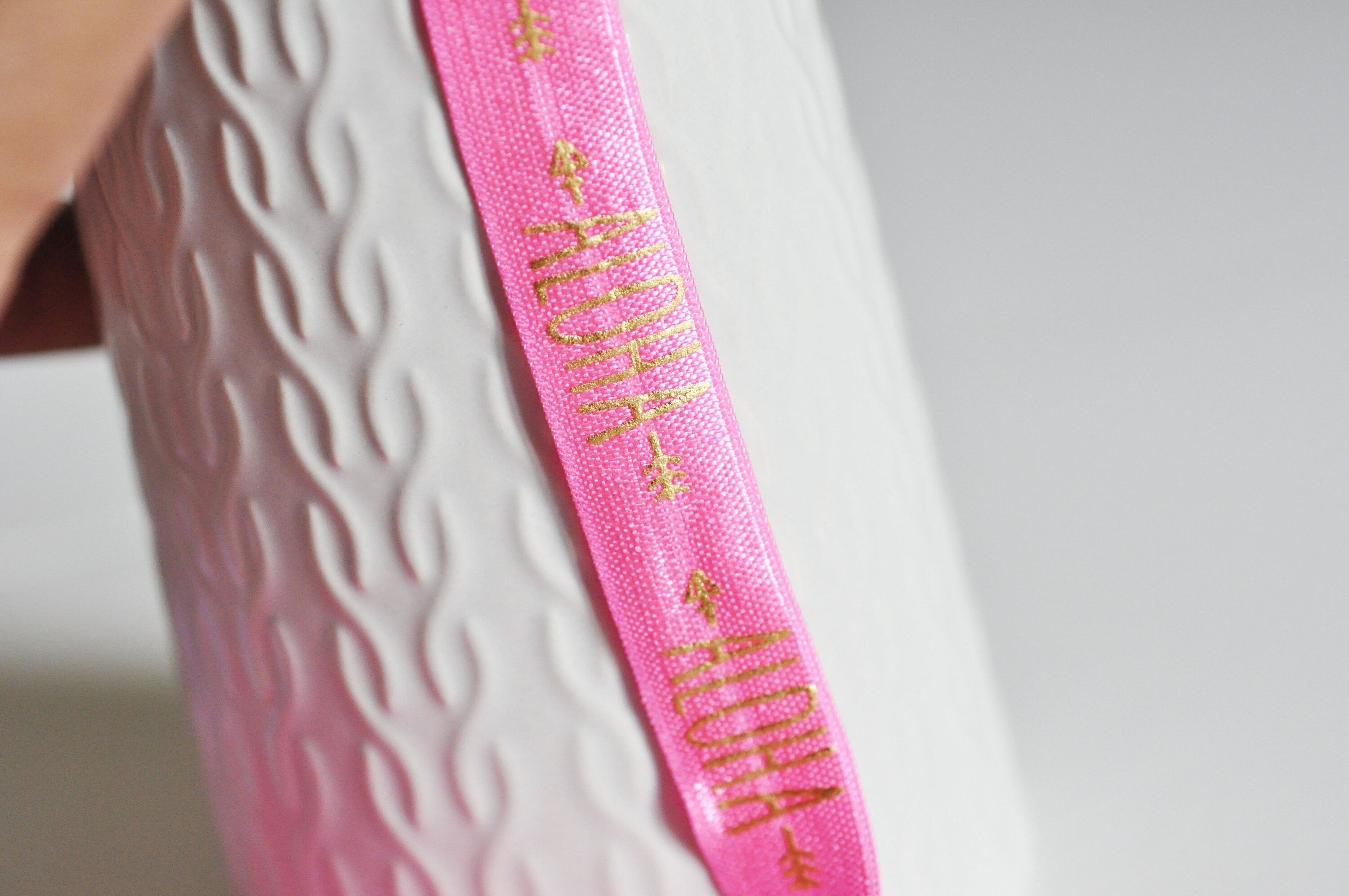 Gingerlily Cordons ruban élastique ALOHA rose or 16mm 1 mètre