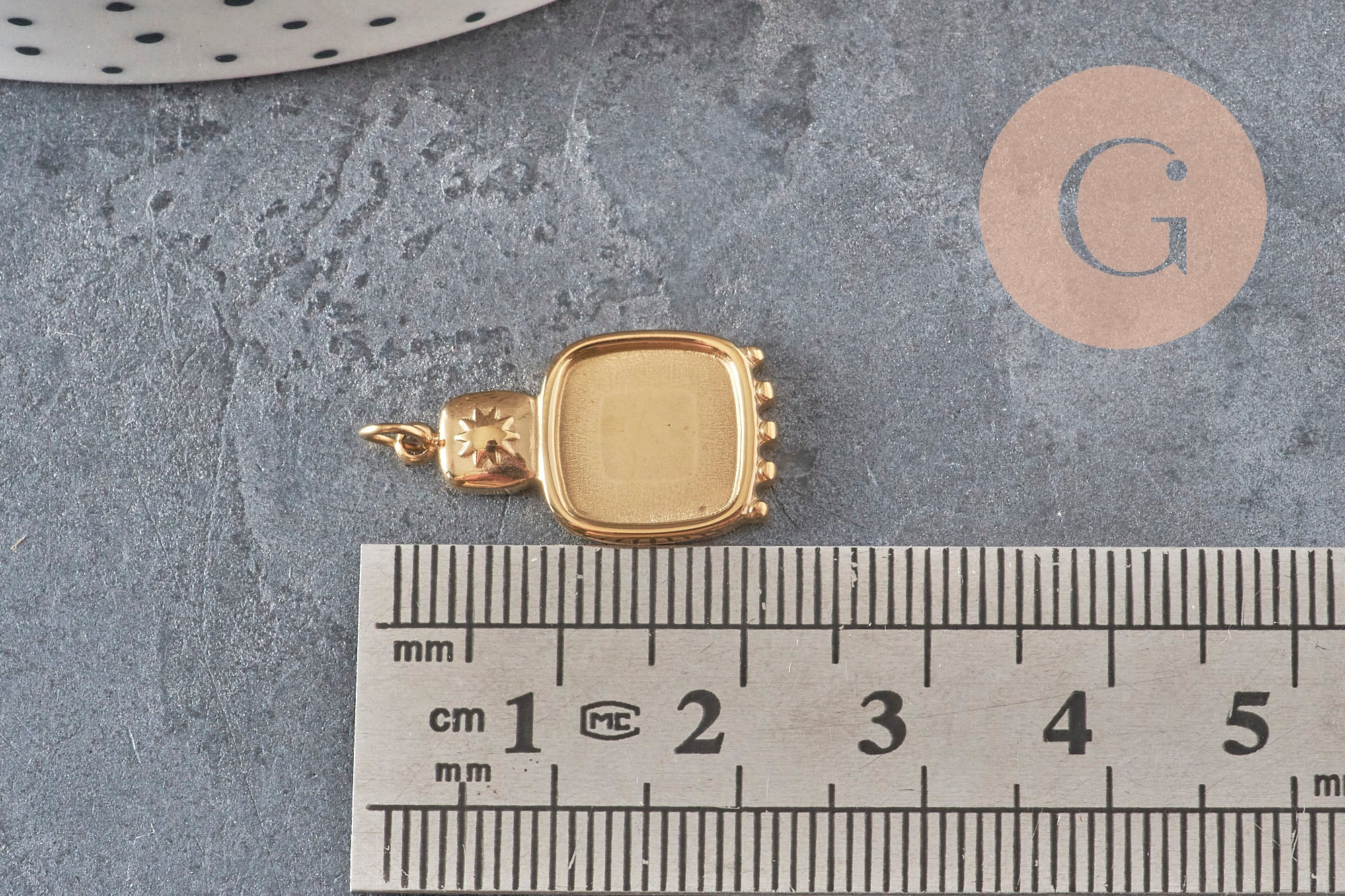 Gingerlily Pendentifs G11380 pendentif carré doré 10 mm