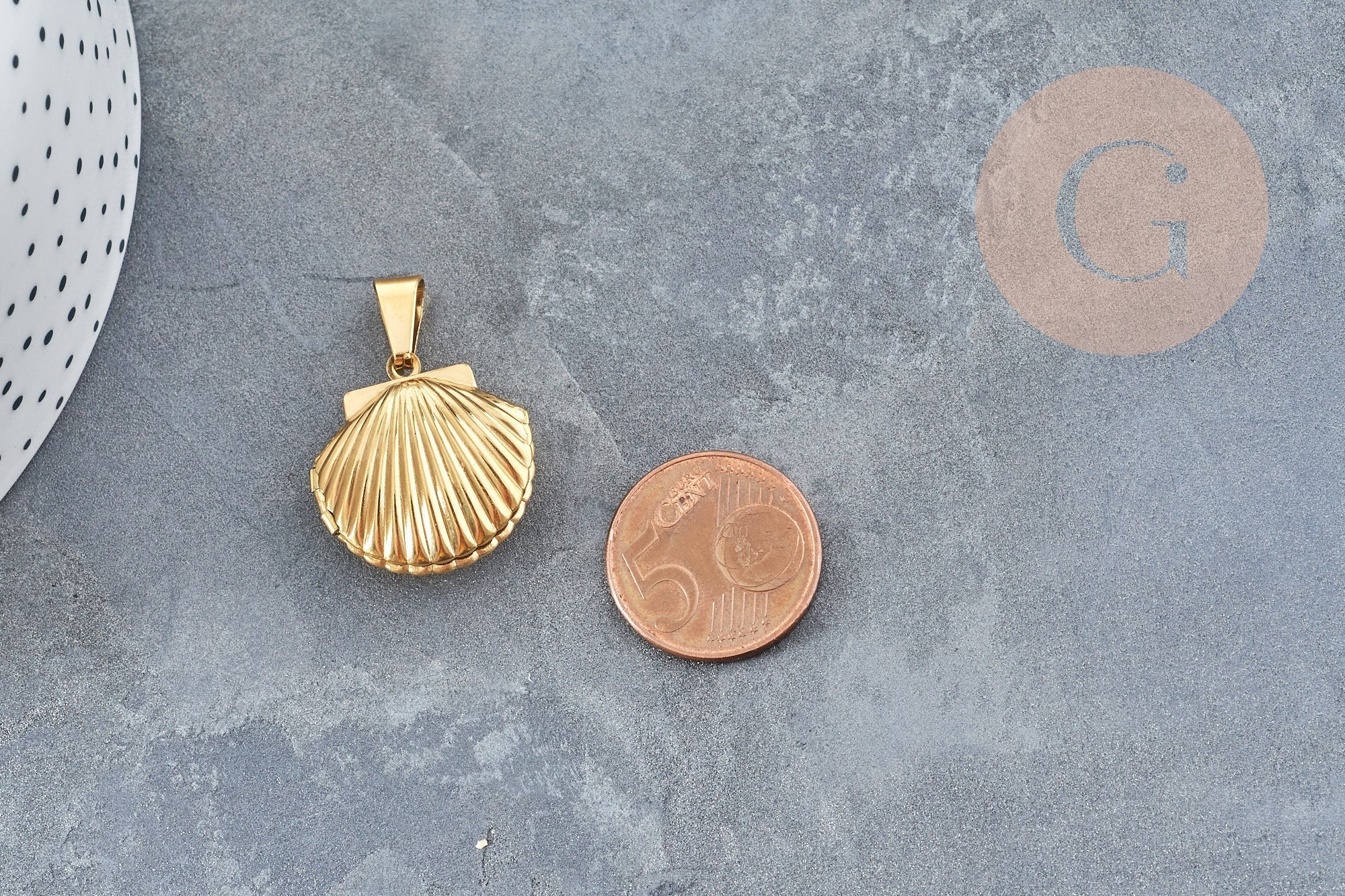Gingerlily Pendentifs Locket coquillage acier doré 23,5mm x1