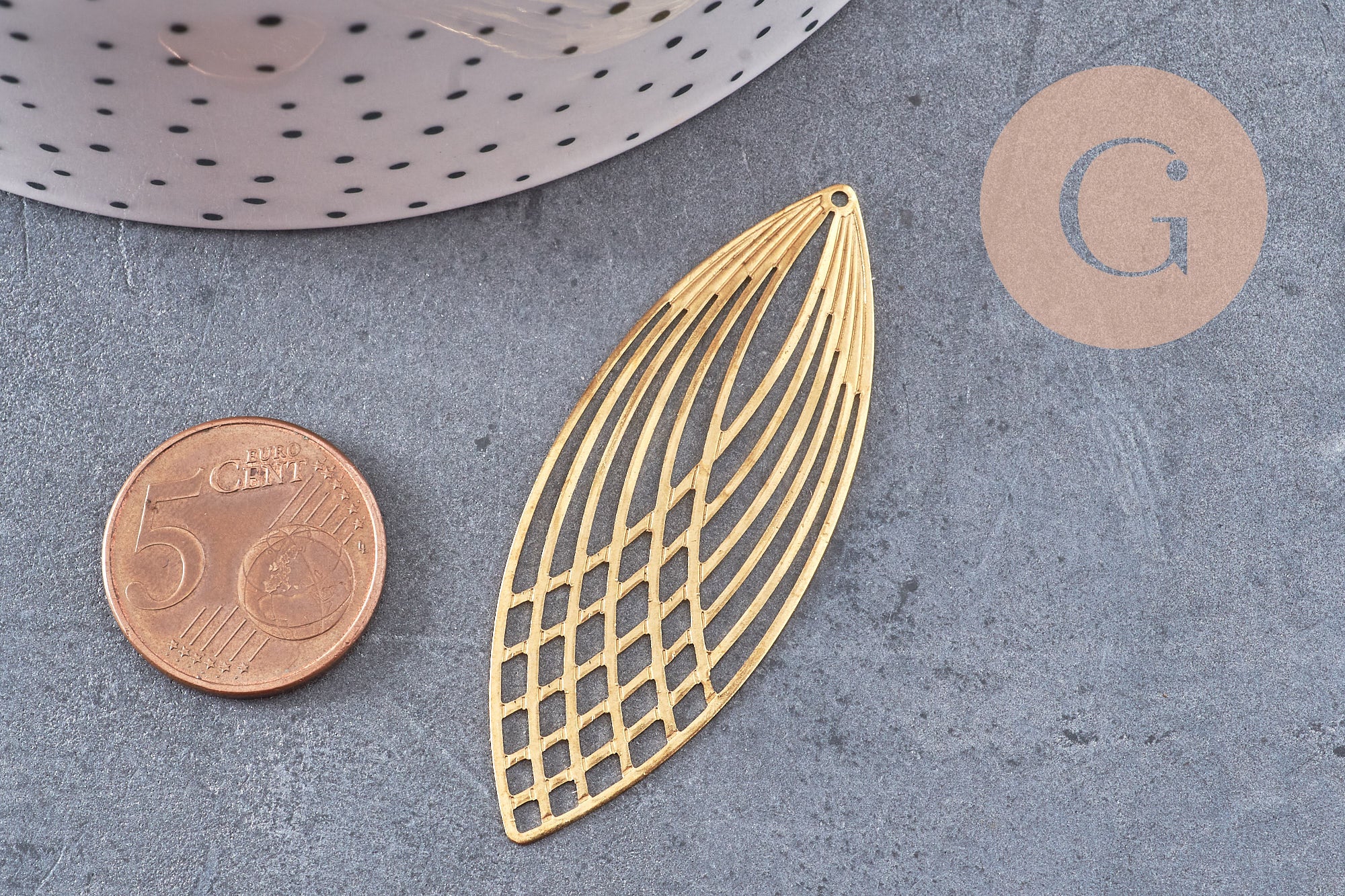 Gingerlily Pendentifs G10930 estampe feuille laiton brut 56mm x2