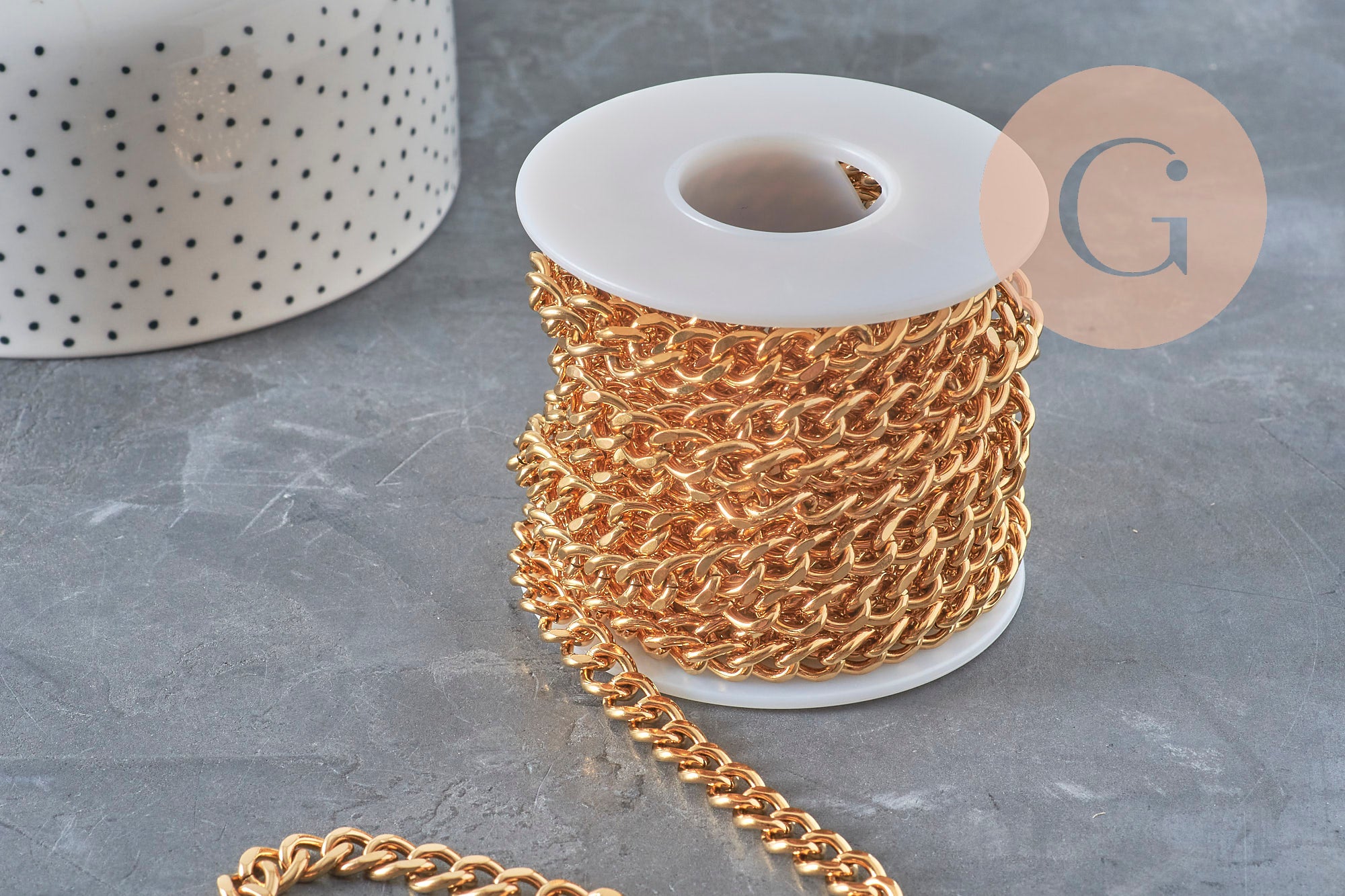 Gingerlily Chaînes Chaîne maille courbe dorée 10mm au mètre G11232