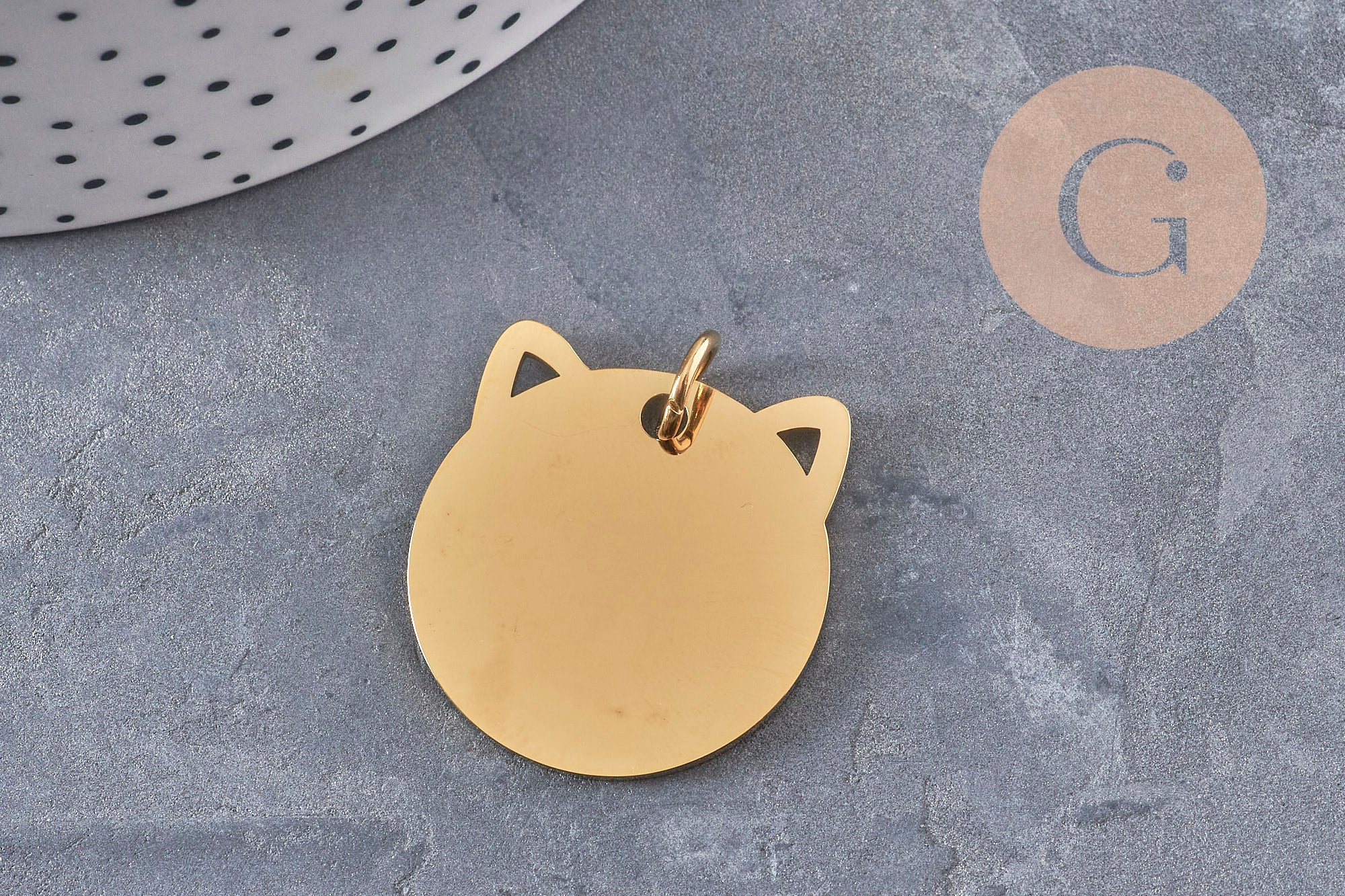 Gingerlily pendentif tête de chat acier doré 29mm G11017