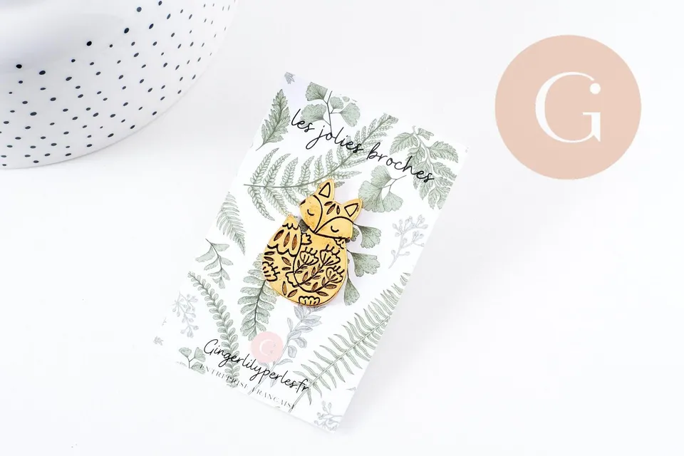 Gingerlily Broche renard acier doré gravé 35mm x1