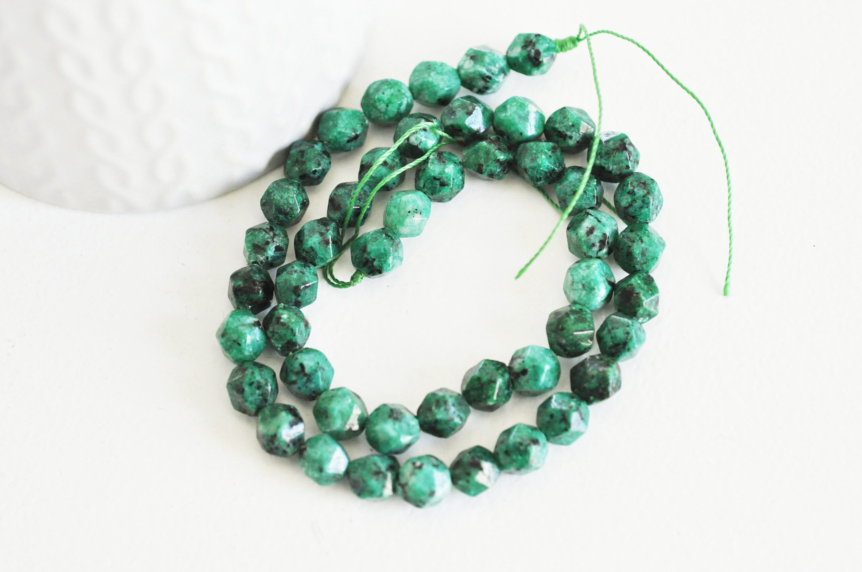 Gingerlily Perles jaspe sésame kiwi vert 8,5mm fil 45